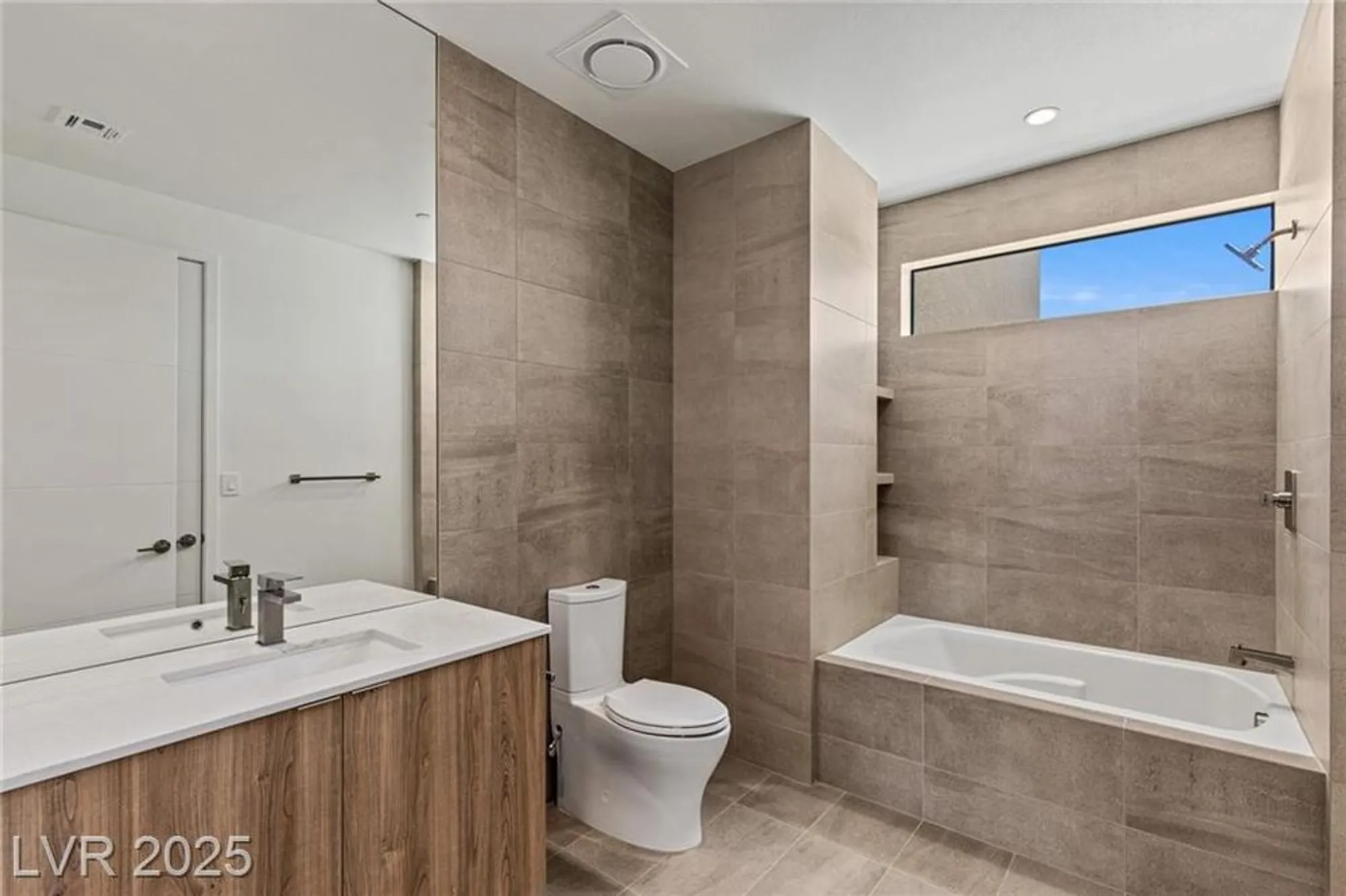 Property Slideshow image 38 of 62 | 1548 pleasant bay ct, Henderson, NV, 89011