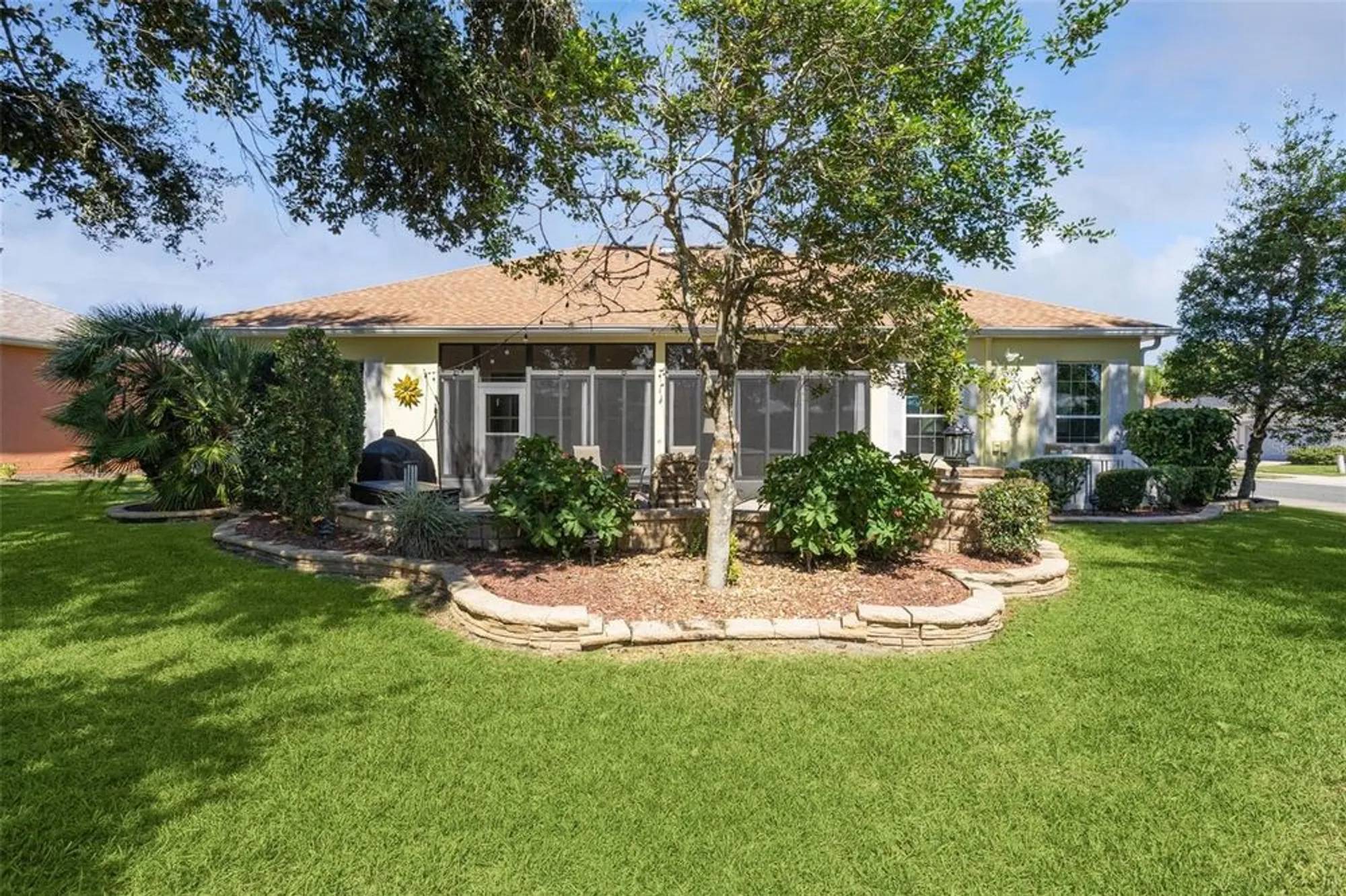 Property Slideshow image 32 of 37 | 25633 laurel valley rd, Leesburg, FL, 34748