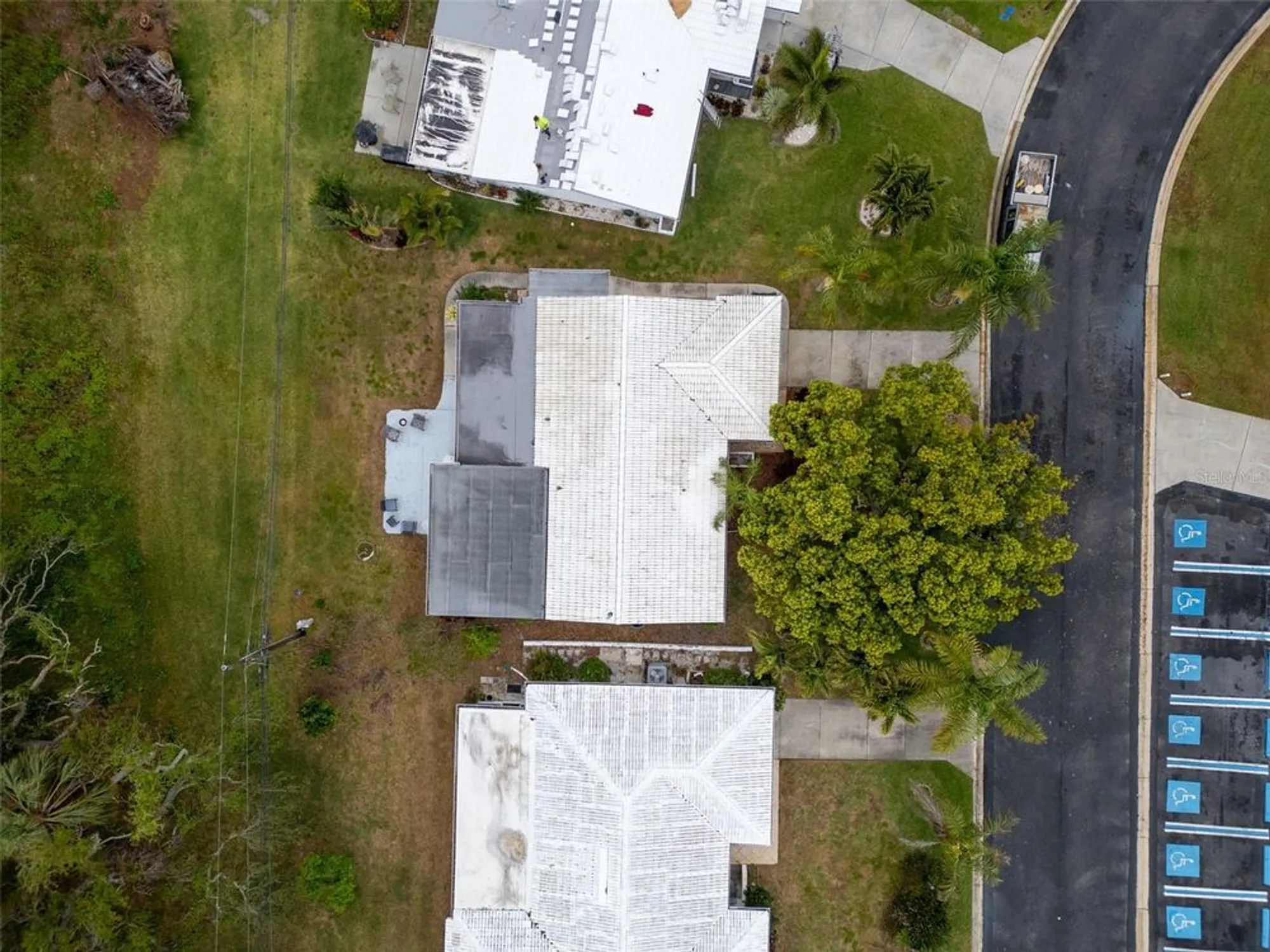 Property Slideshow image 50 of 71 | 9082 141st st, Seminole, FL, 33776