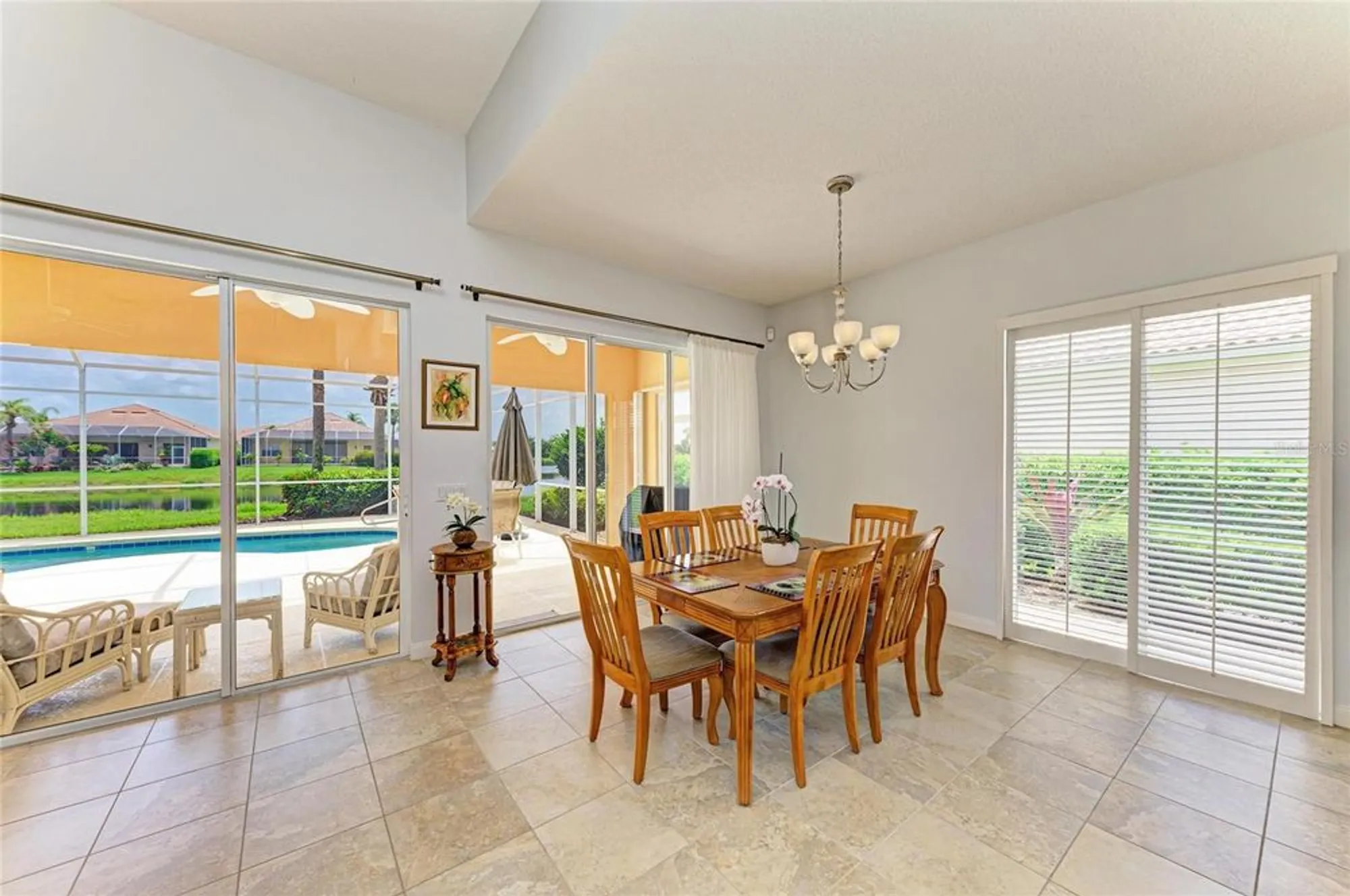Property Slideshow image 7 of 65 | 5827 benevento dr, Sarasota, FL, 34238