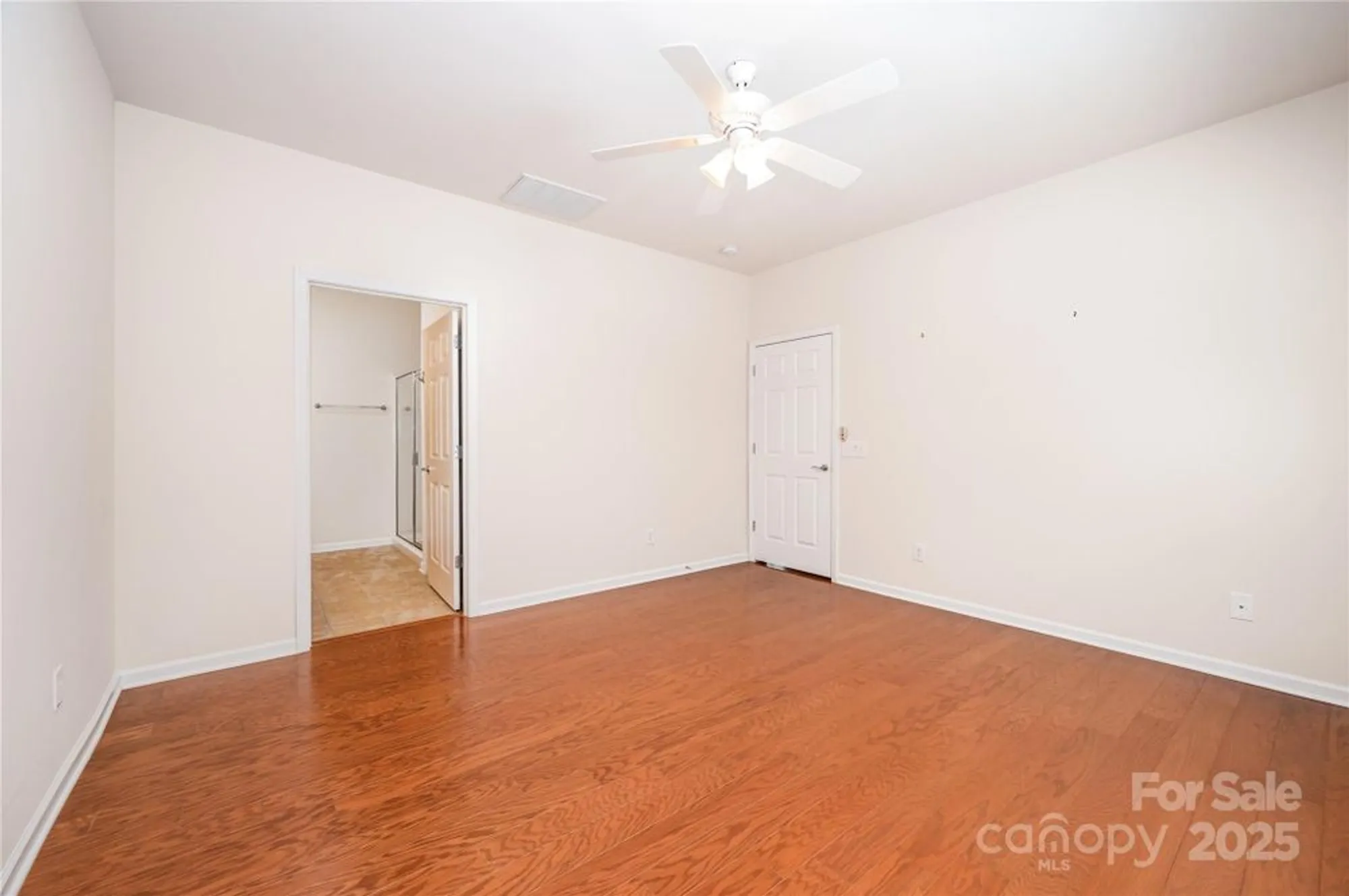 Property Slideshow image 12 of 17 | 23016 whimbrel cir, Fort Mill, SC, 29707