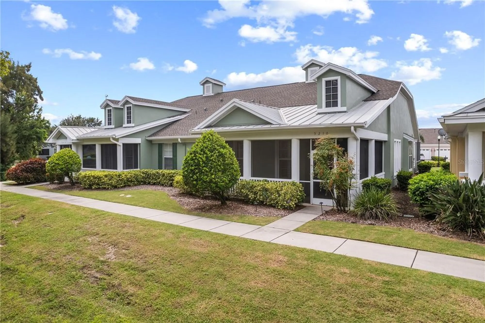 Property Slideshow image 4 of 97 | 5210 golden isles dr, Apollo Beach, FL, 33572
