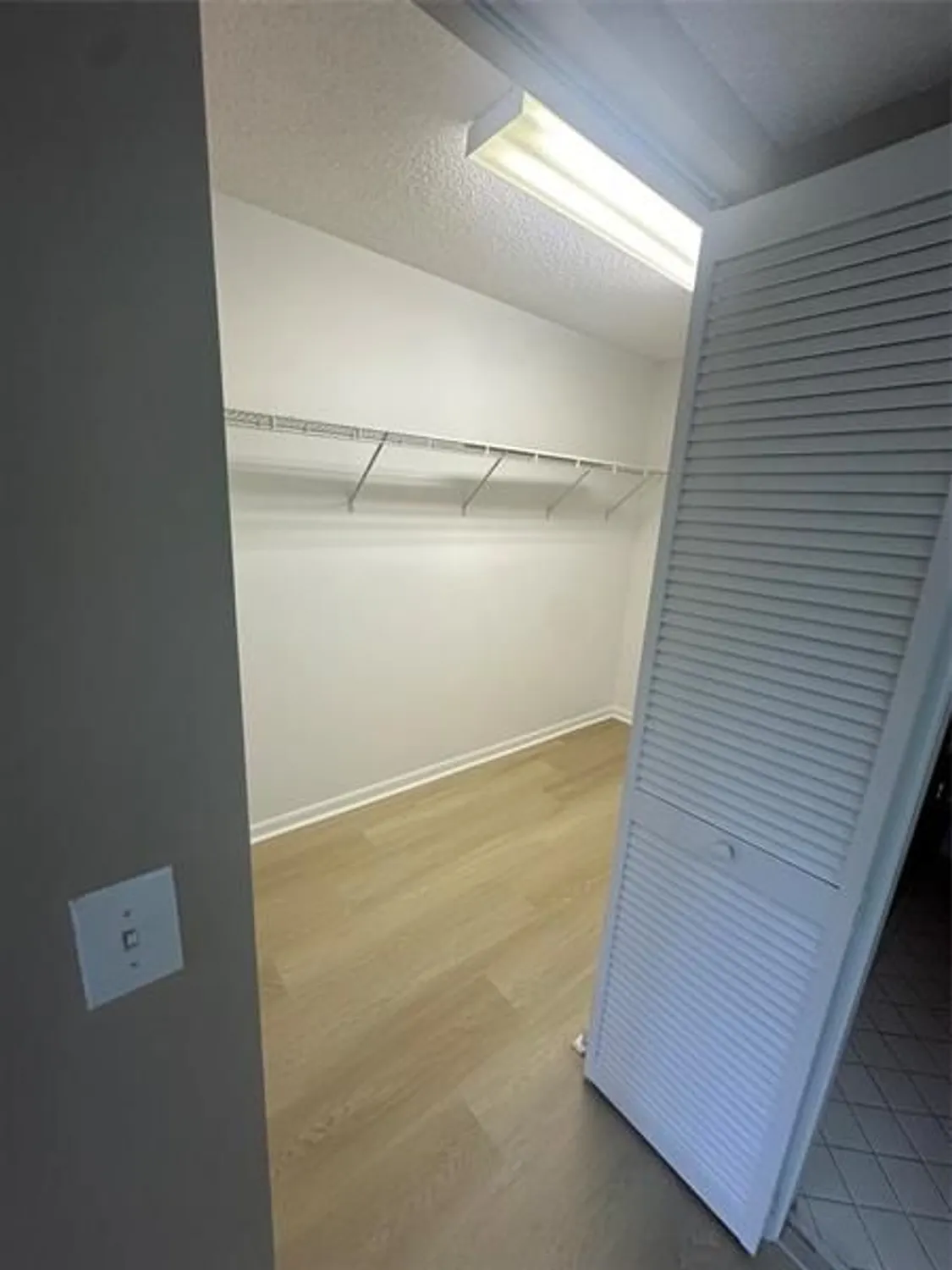 Property Slideshow image 9 of 10 | 1301 sw 142nd ave 308h, Pembroke Pines, FL, 33027