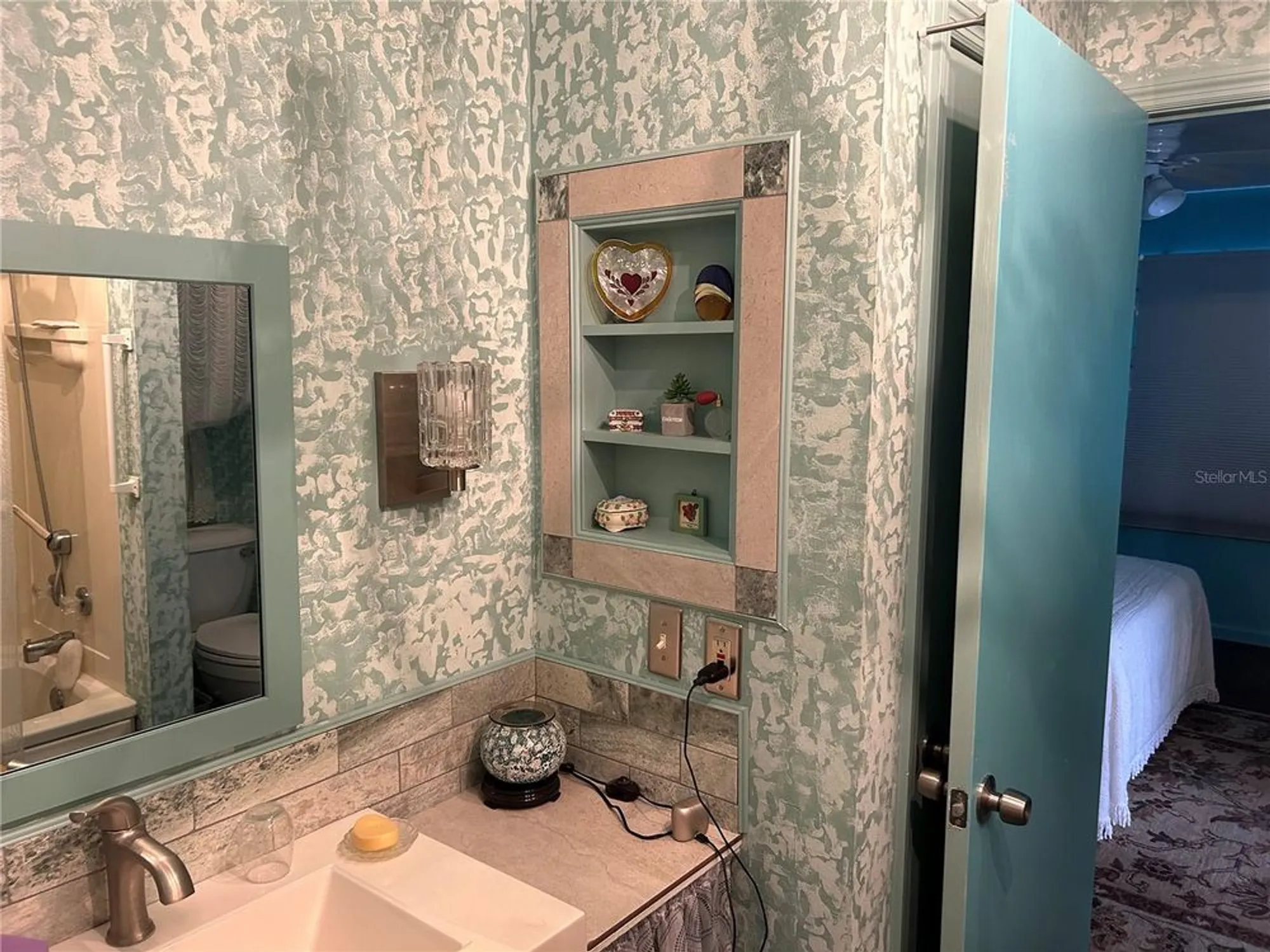 Property Slideshow image 7 of 10 | 706 villita ln, The Villages, FL, 32159