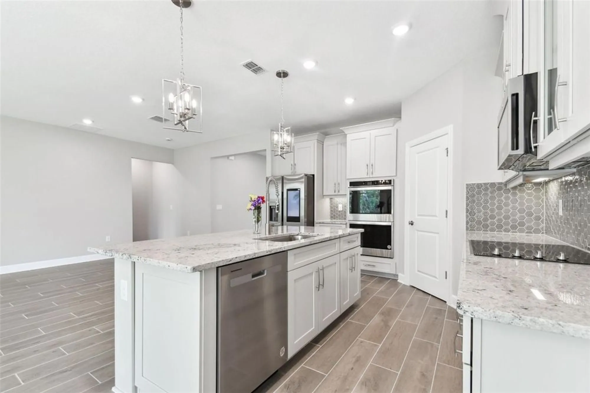 Property Slideshow image 4 of 62 | 620 nasturtium ct, Nokomis, FL, 34275