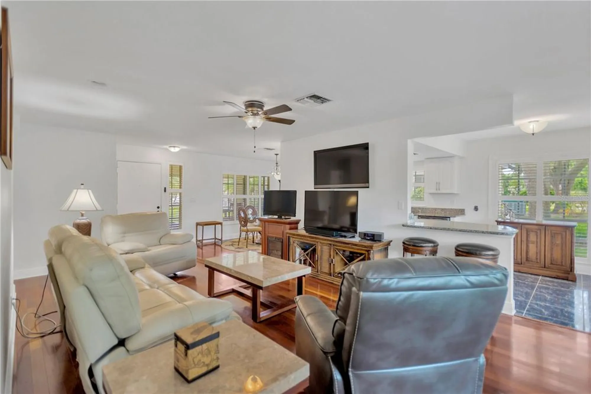 Property Slideshow image 10 of 26 | 1090 seville dr 29, Palm Harbor, FL, 34684