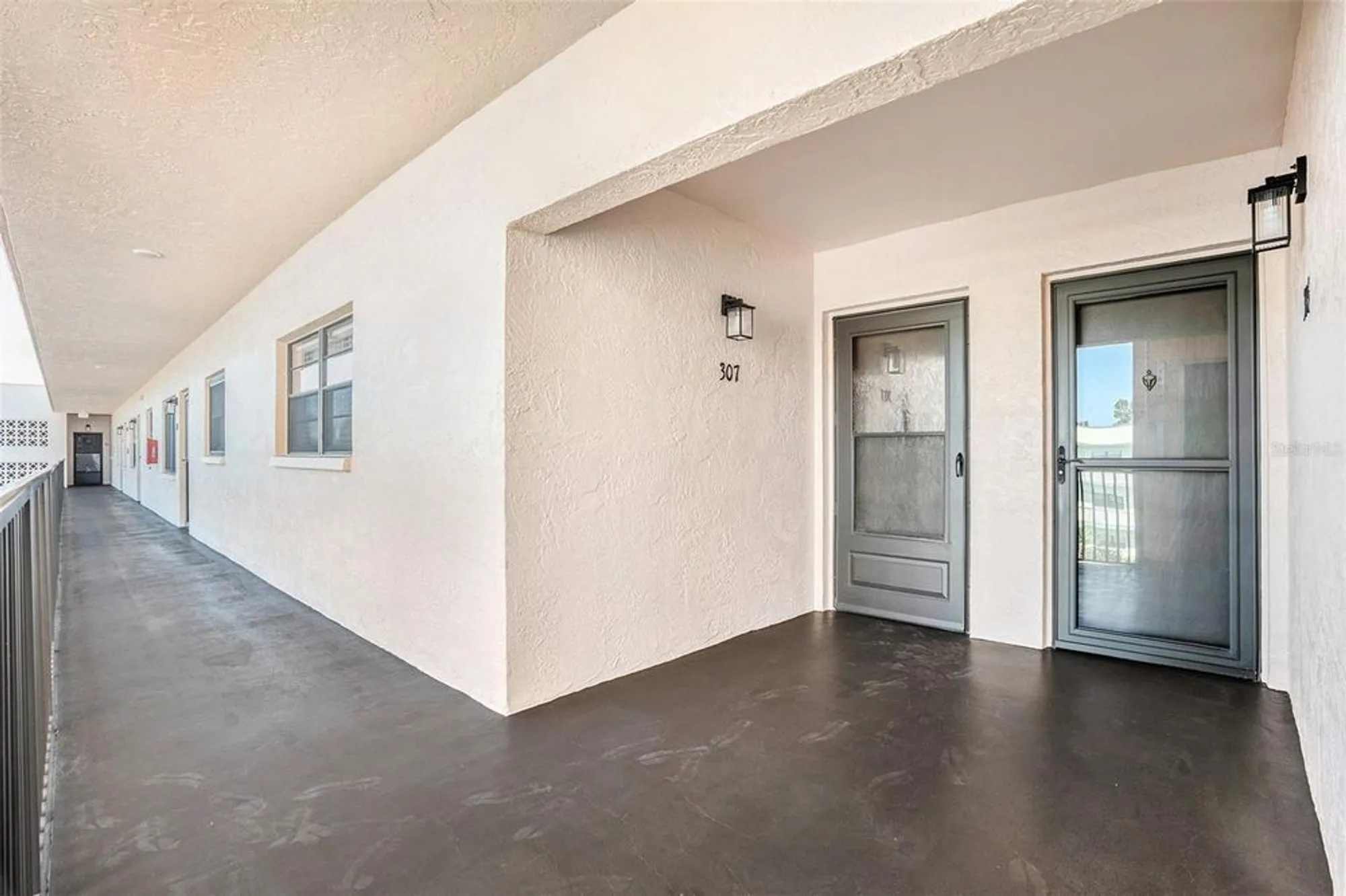 Property Slideshow image 5 of 35 | 5971 terrace park dr n unit 307, St Petersburg, FL, 33709