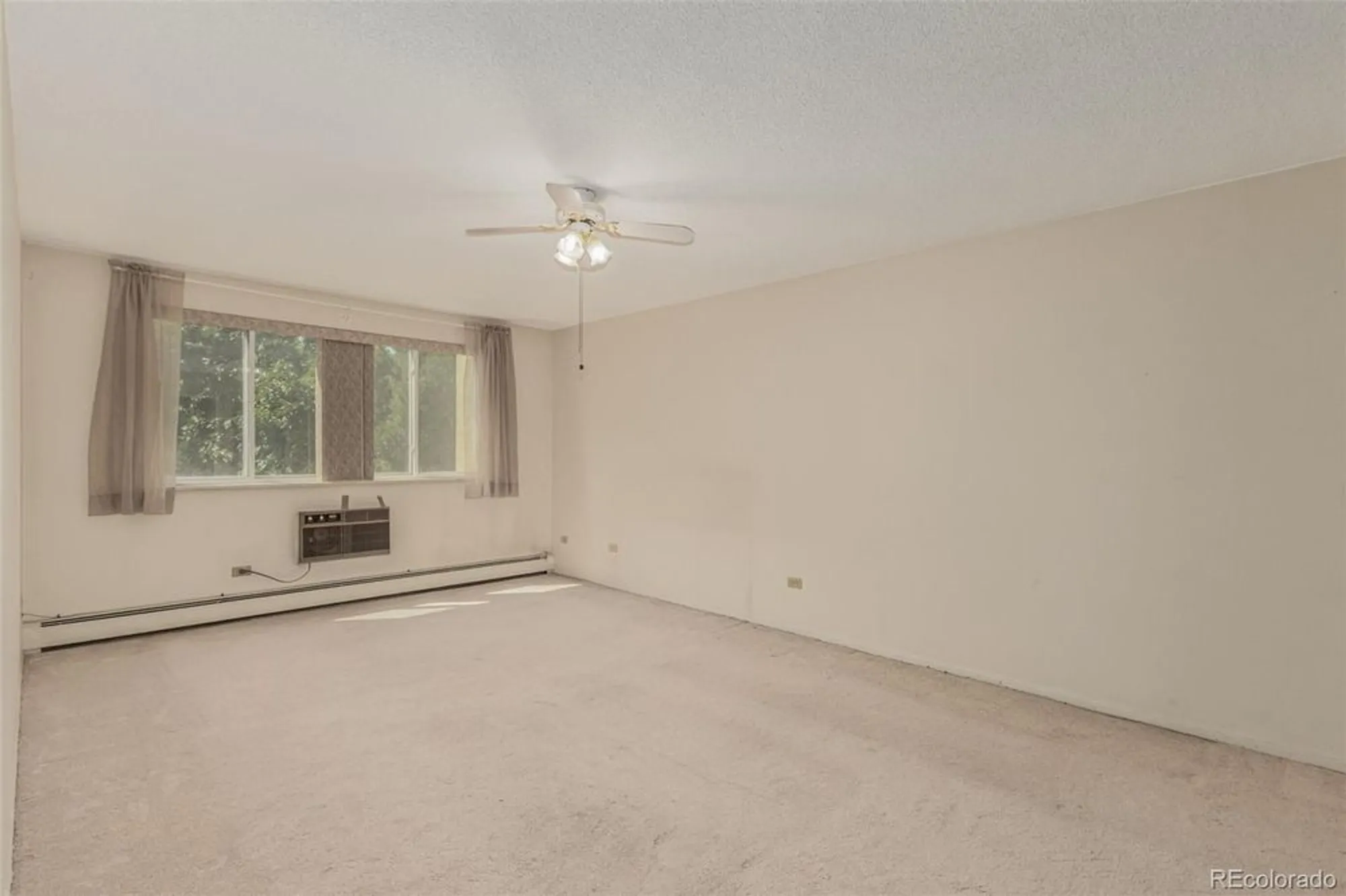 Property Slideshow image 12 of 34 | 635 s alton way 4b, Denver, CO, 80247