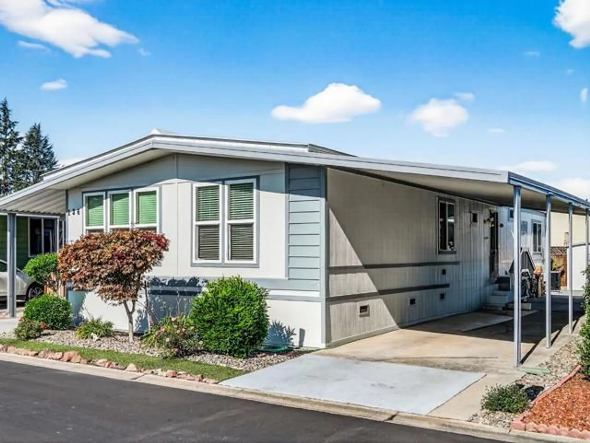 Property Slideshow image 1 of 35 | 136 vinewood ln, Morgan Hill, CA, 95037