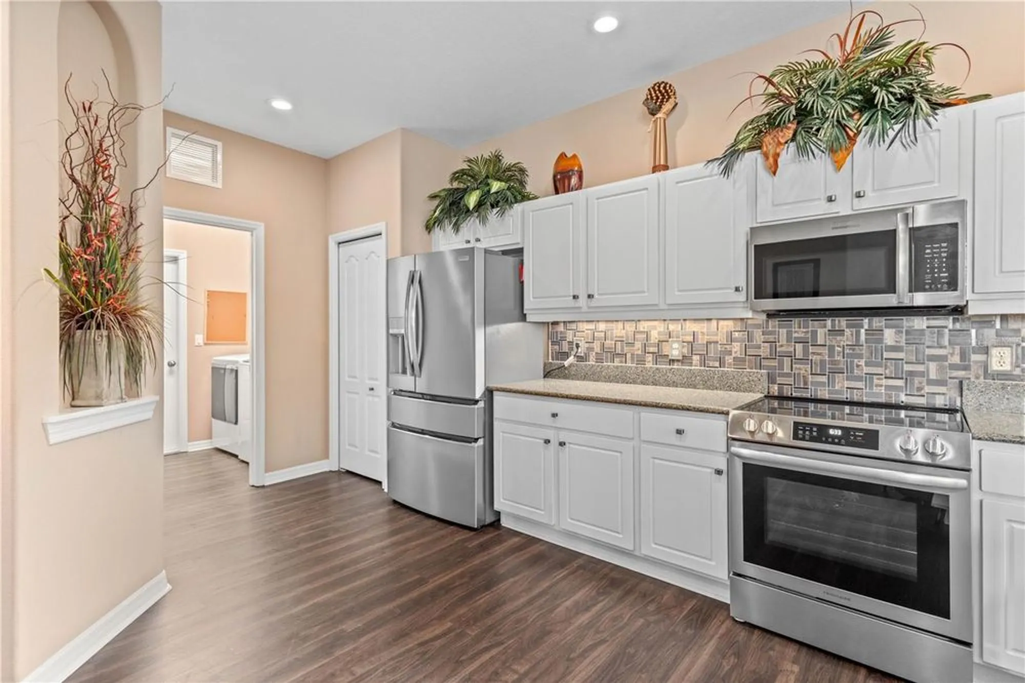 Property Slideshow image 25 of 57 | 5064 whispering oaks dr, North Port, FL, 34287