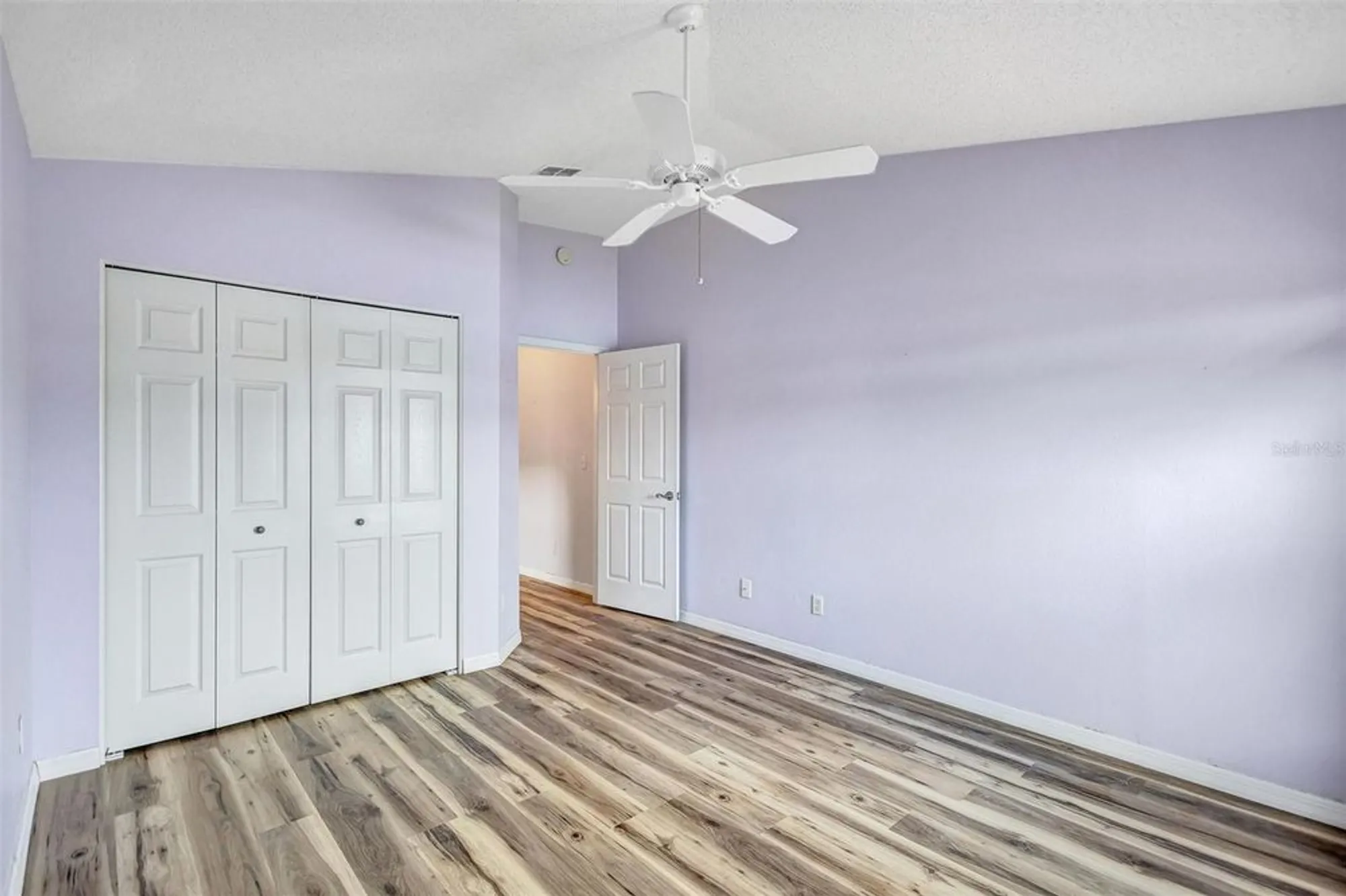 Property Slideshow image 32 of 48 | 811 staffordshire ln 32, Sun City Center, FL, 33573
