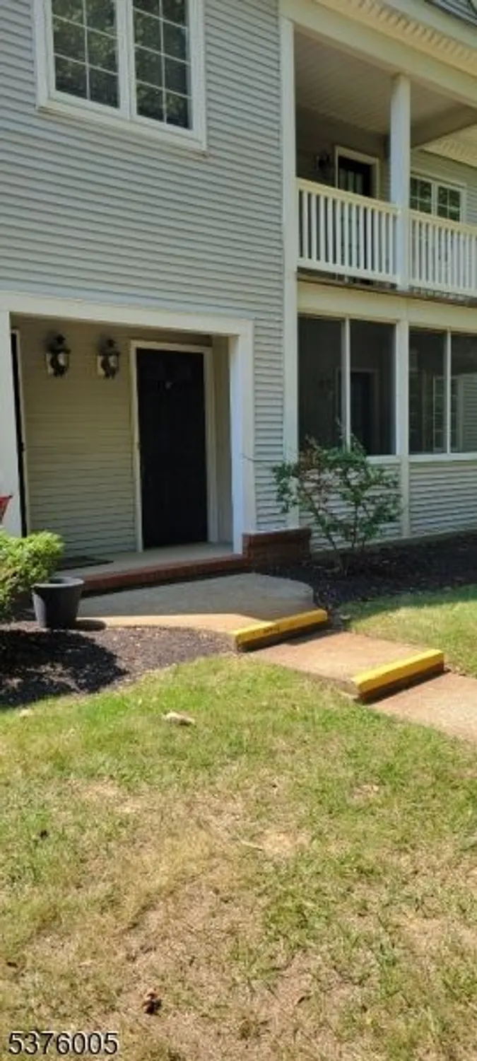 Property Slideshow image 2 of 25 | 85 winthrop rd f, Monroe Twp, NJ, 08831