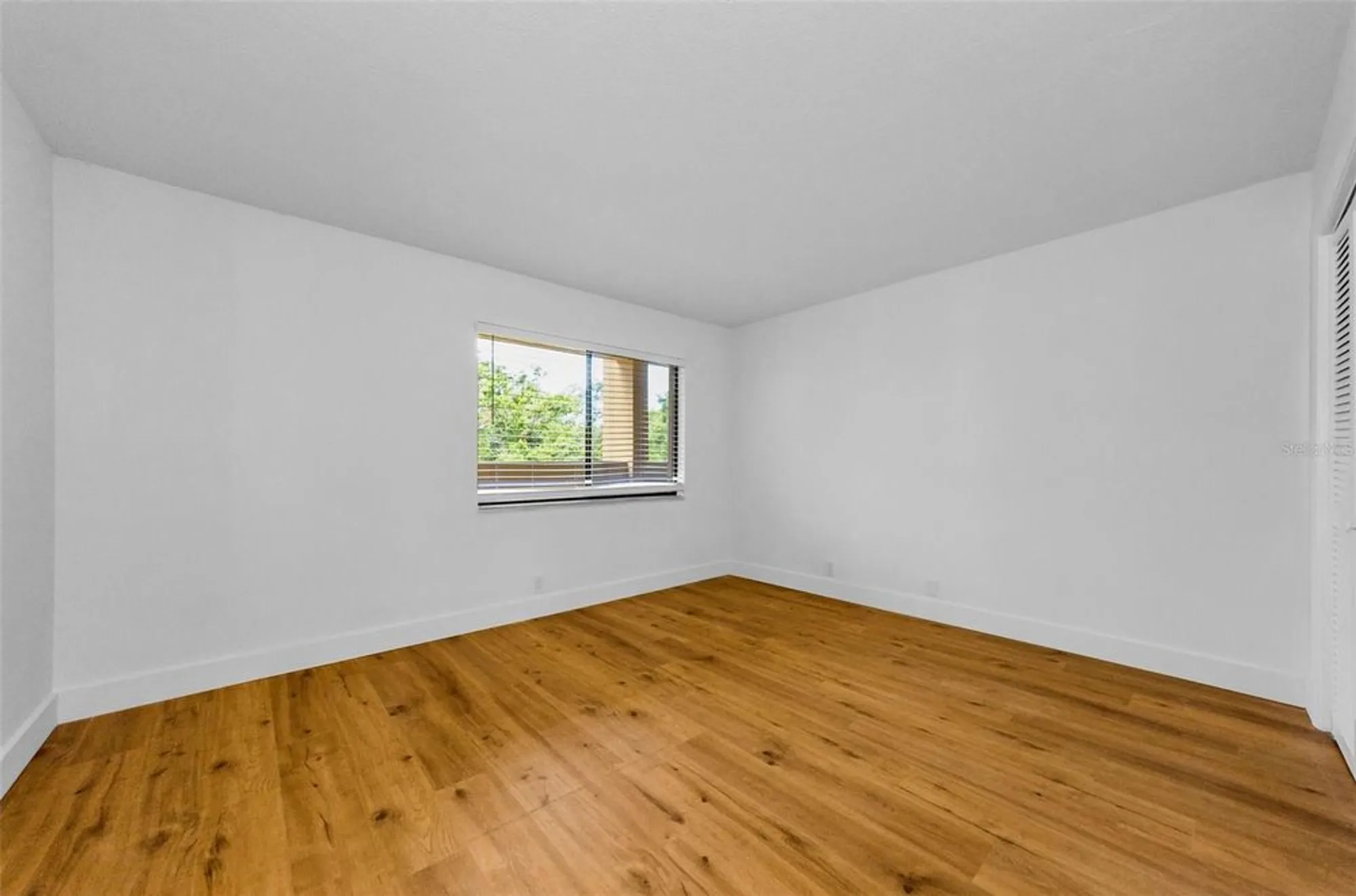 Property Slideshow image 28 of 47 | 3062 eastland blvd unit 308, Clearwater, FL, 33761