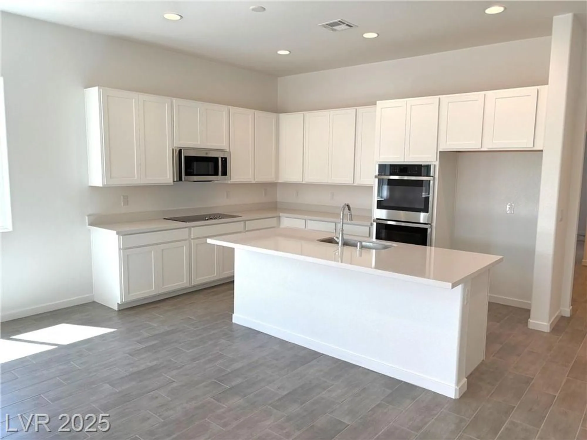 Property Slideshow image 11 of 30 | 4324 angel falls ct, Pahrump, NV, 89061