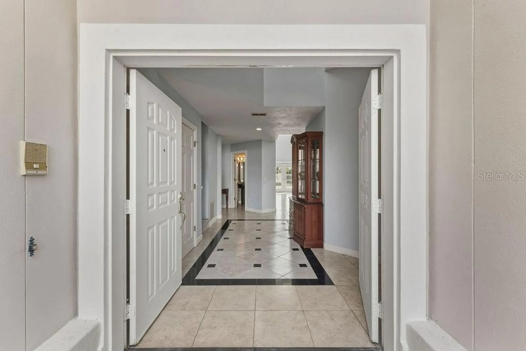 Property Slideshow image 6 of 72 | 24 bay pointe dr, Ormond Beach, FL, 32174