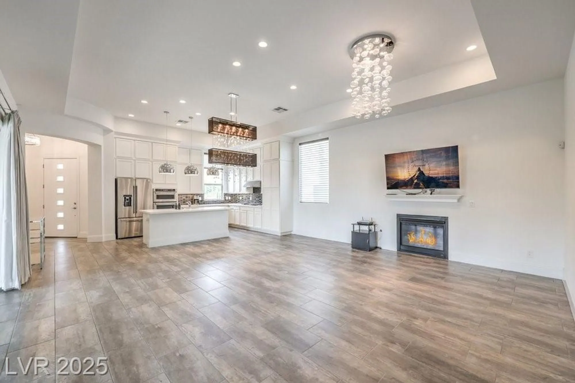 Property Slideshow image 12 of 62 | 9928 regency square ave, Las Vegas, NV, 89148