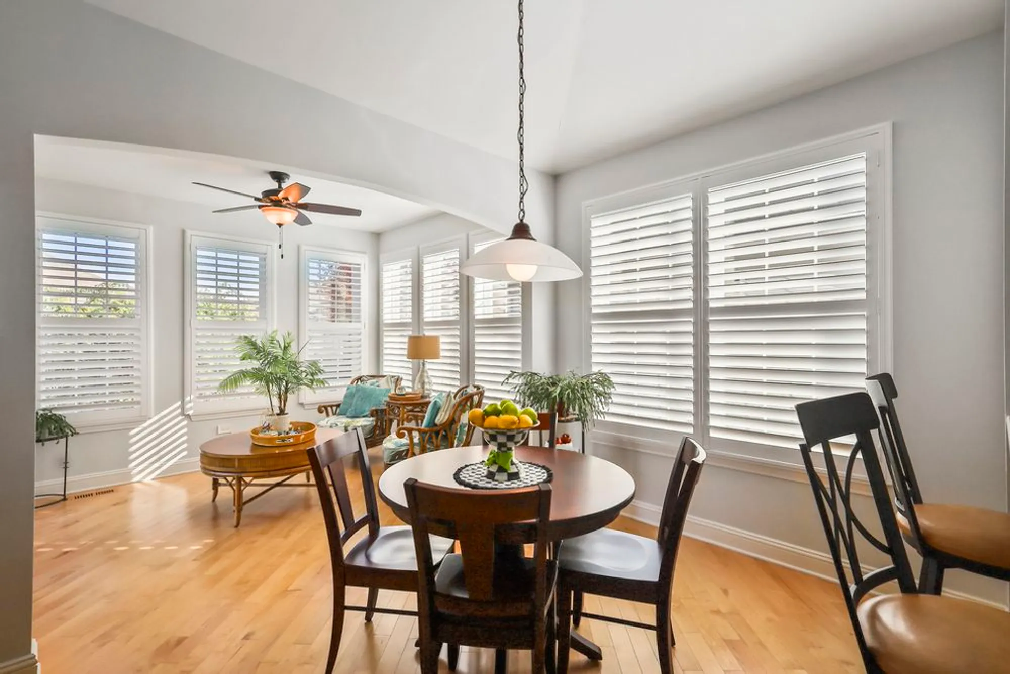 Property Slideshow image 17 of 31 | 2628 drexel dr, Naperville, IL, 60564