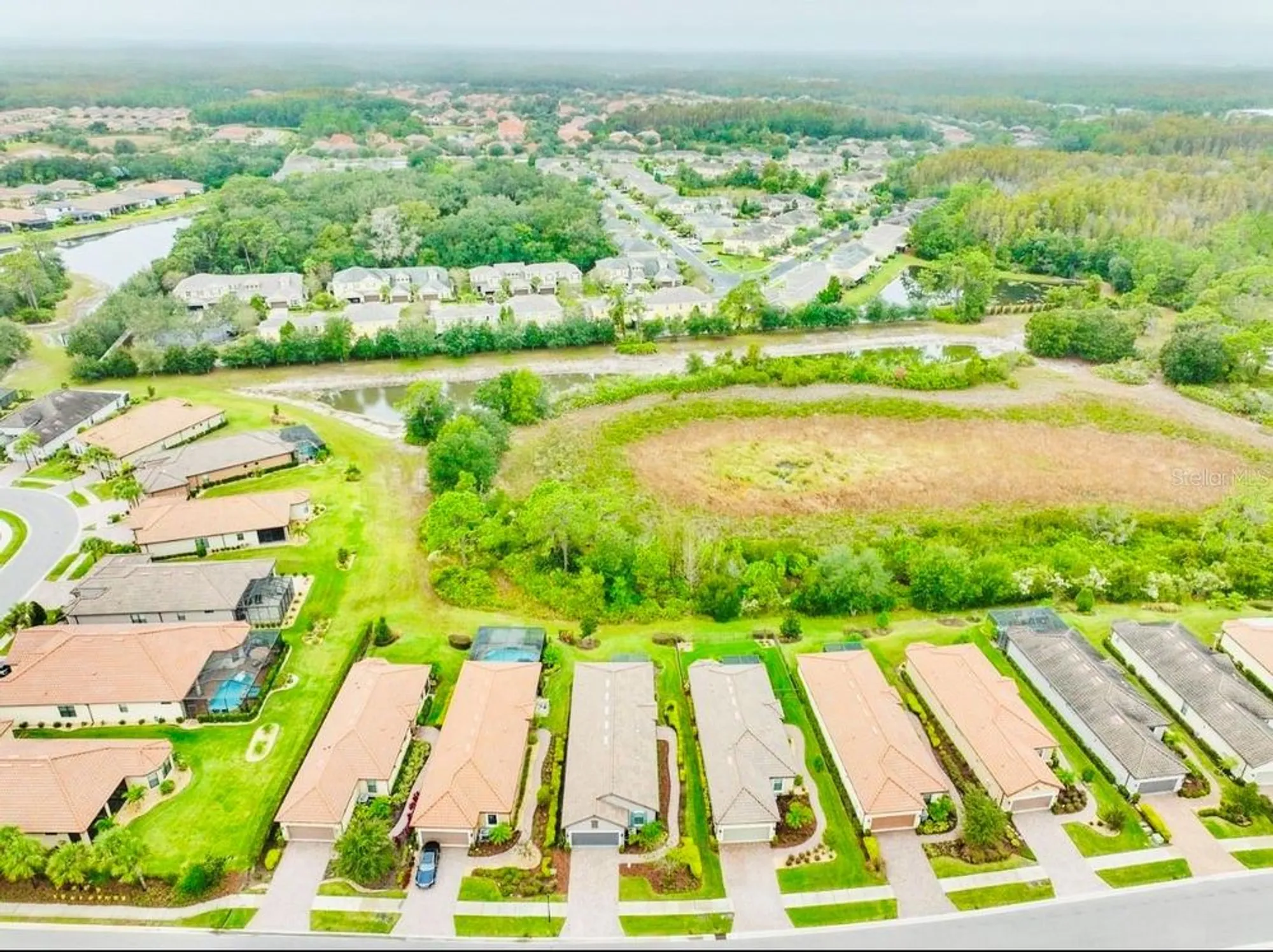 Property Slideshow image 43 of 70 | 20112 sorano hill pl, Tampa, FL, 33647