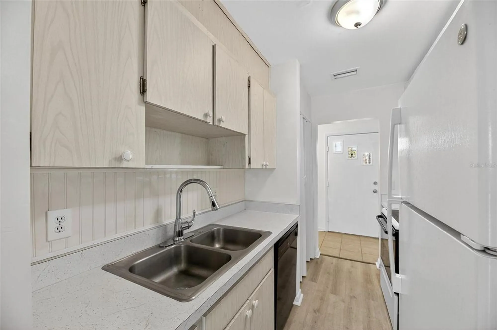 Property Slideshow image 11 of 37 | 1238 fordham dr, Sun City Center, FL, 33573