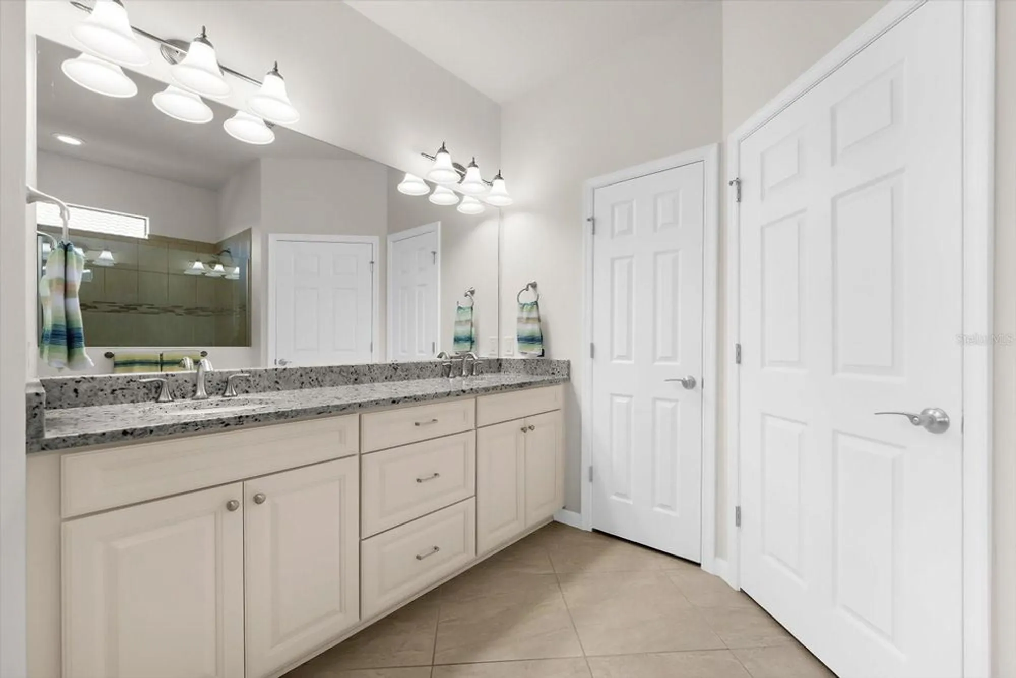 Property Slideshow image 31 of 94 | 6912 gosport cv, Bradenton, FL, 34202