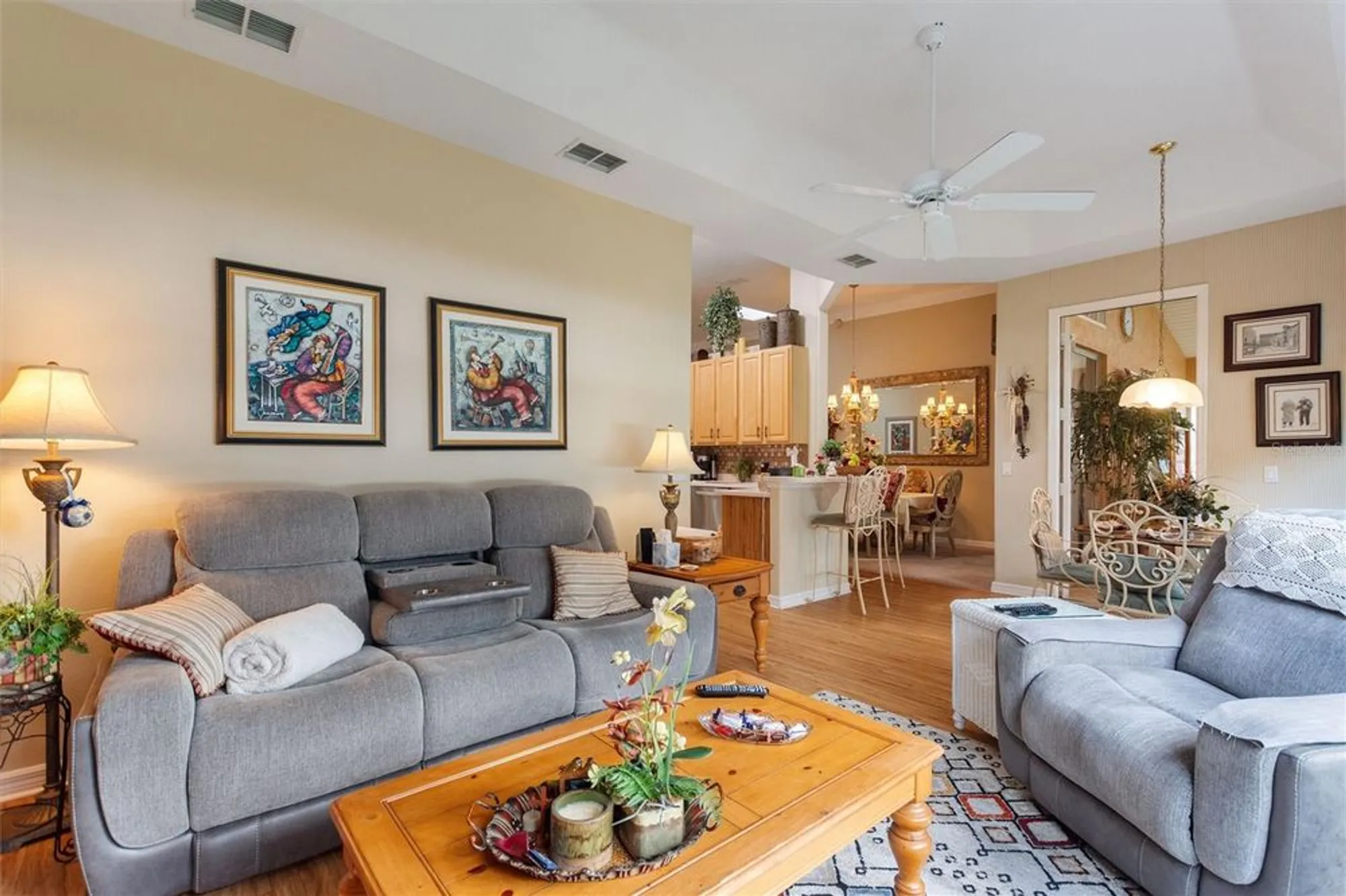 Property Slideshow image 15 of 63 | 205 cunningham dr, Davenport, FL, 33837