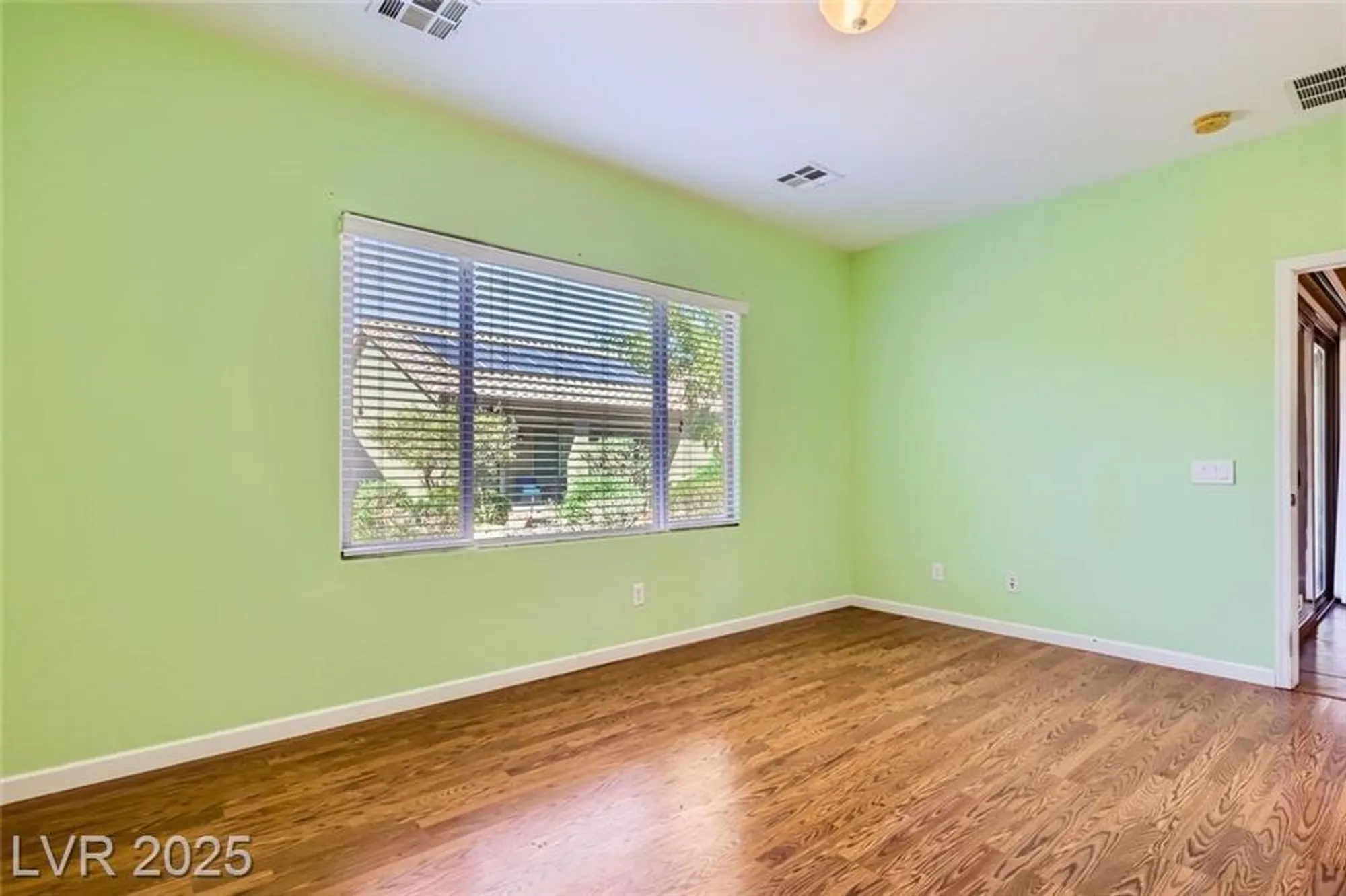 Property Slideshow image 29 of 53 | 6128 isola peak ave, Las Vegas, NV, 89122