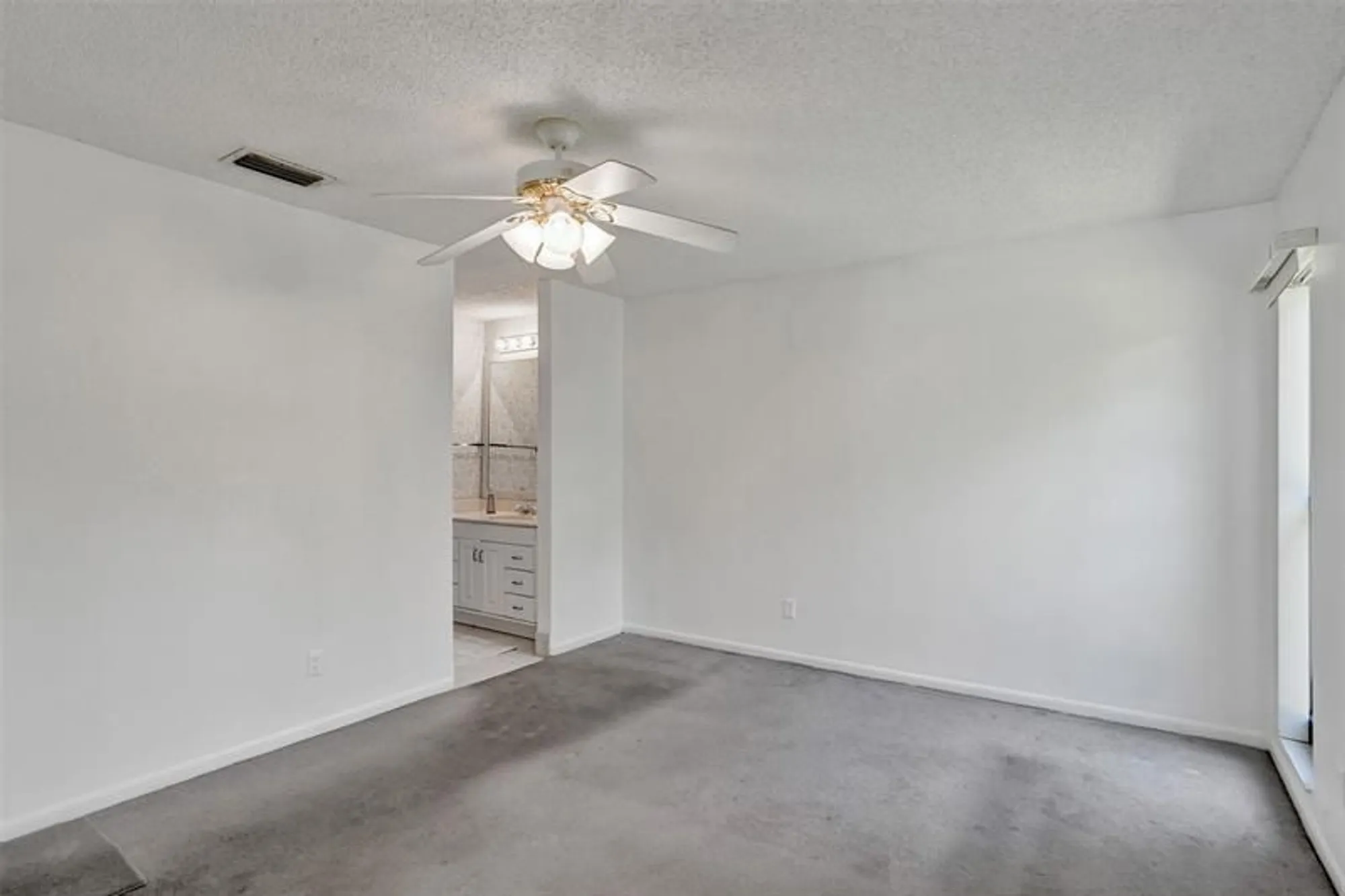 Property Slideshow image 19 of 85 | 2261 sw 15th pl, Deerfield Beach, FL, 33442