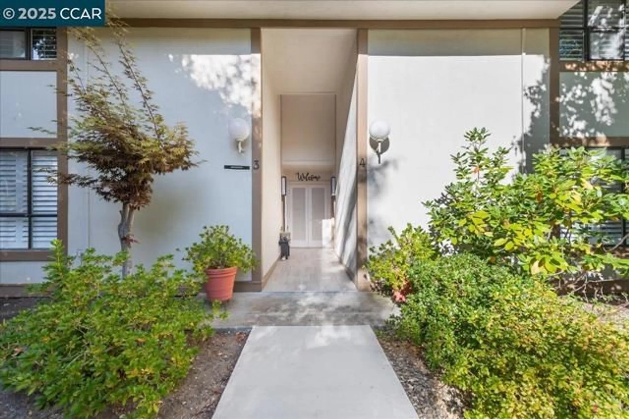 Property Slideshow image 5 of 60 | 1317 canyonwood ct 4, Walnut Creek, CA, 94595