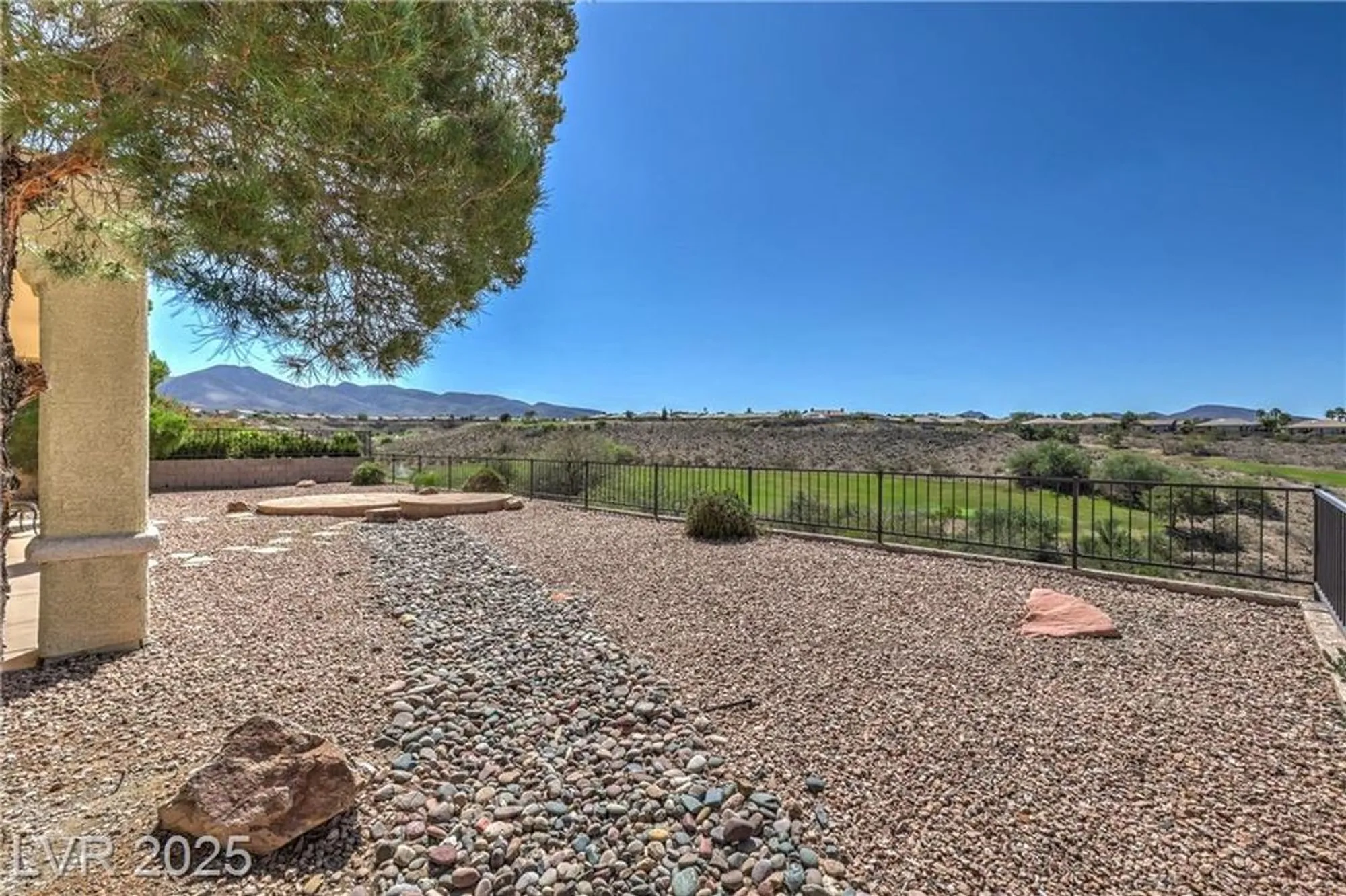 Property Slideshow image 41 of 52 | 1717 warrington dr, Henderson, NV, 89052