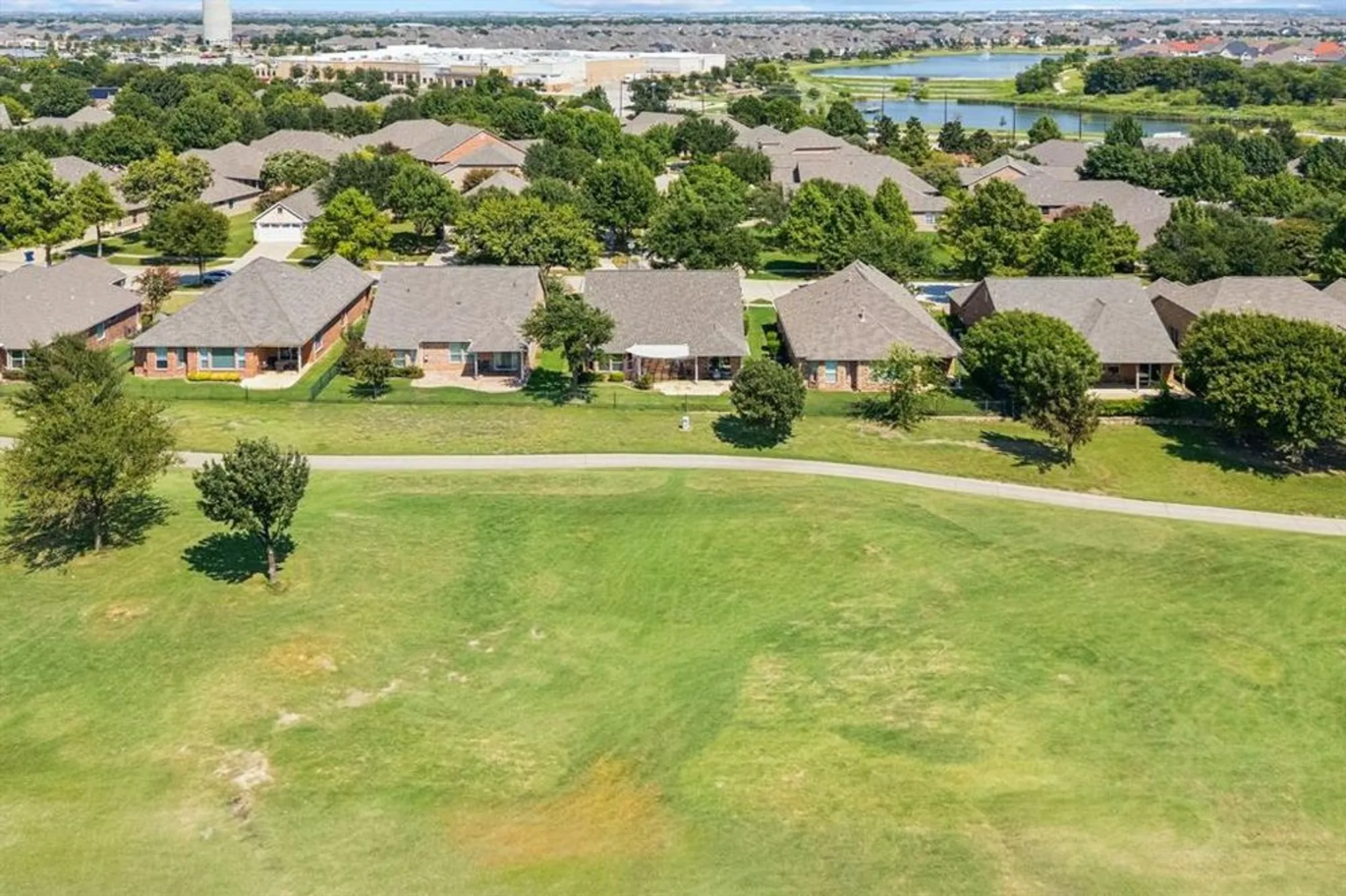 Property Slideshow image 28 of 32 | 7313 reflection bay dr, Frisco, TX, 75036