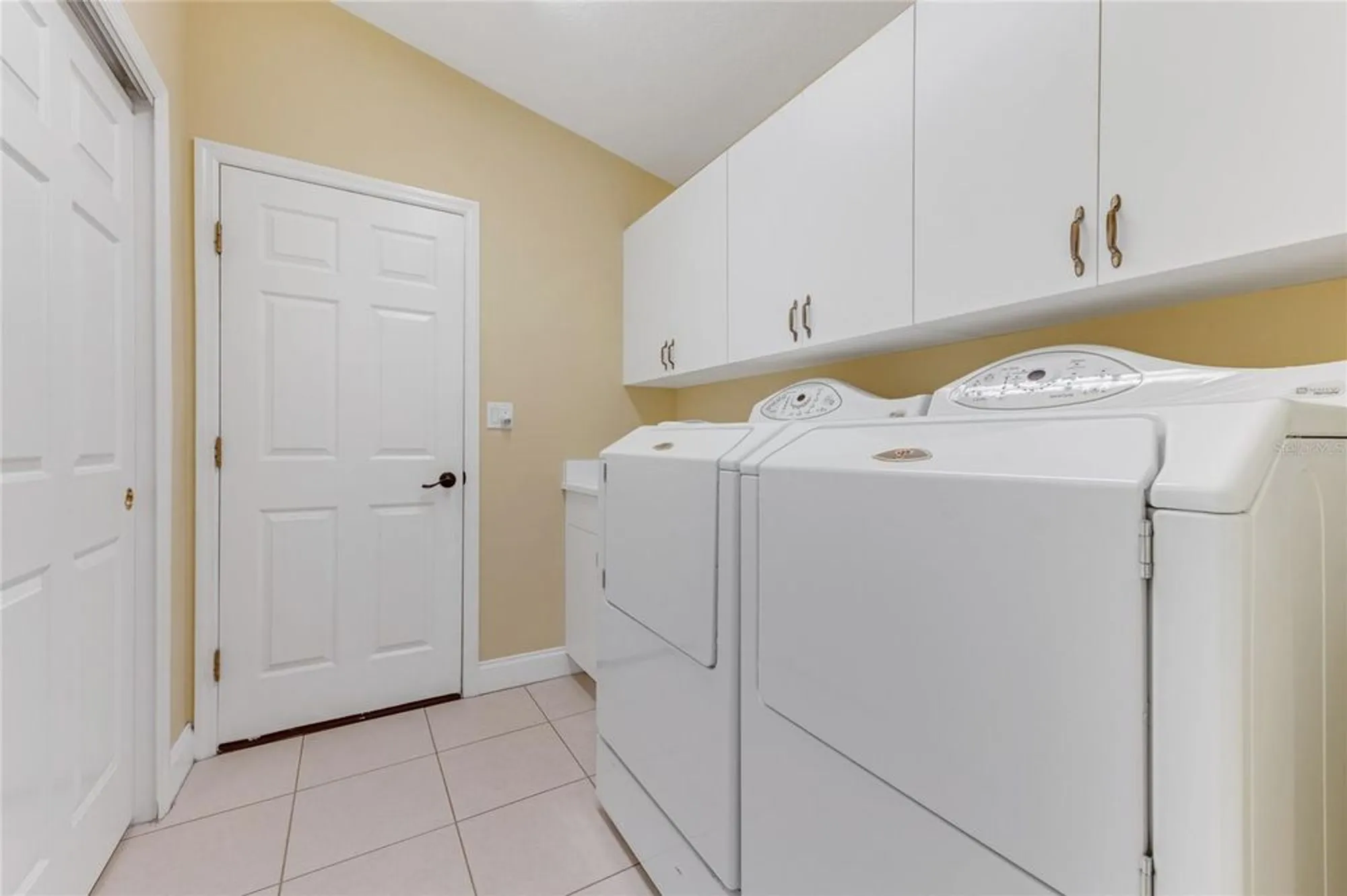 Property Slideshow image 33 of 59 | 1383 coconut palm cir, Port Orange, FL, 32128