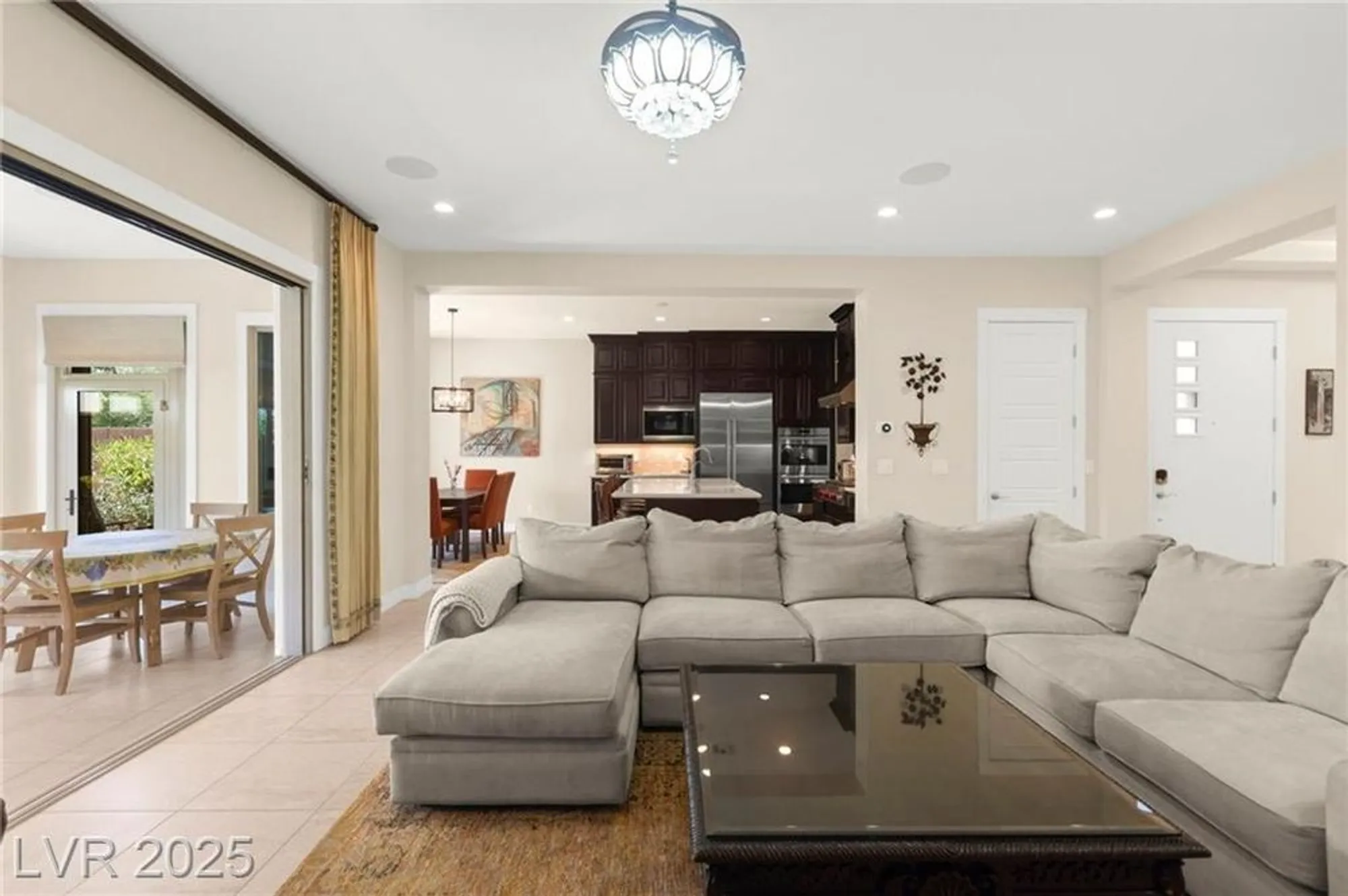 Property Slideshow image 27 of 55 | 6810 silver crescent st, Las Vegas, NV, 89148