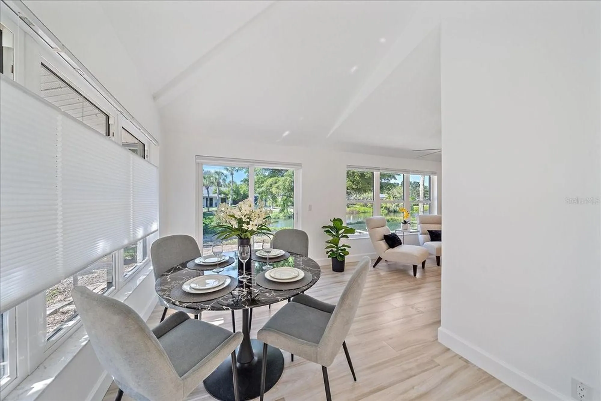 Property Slideshow image 15 of 33 | 1684 pintail way 7, Sarasota, FL, 34231