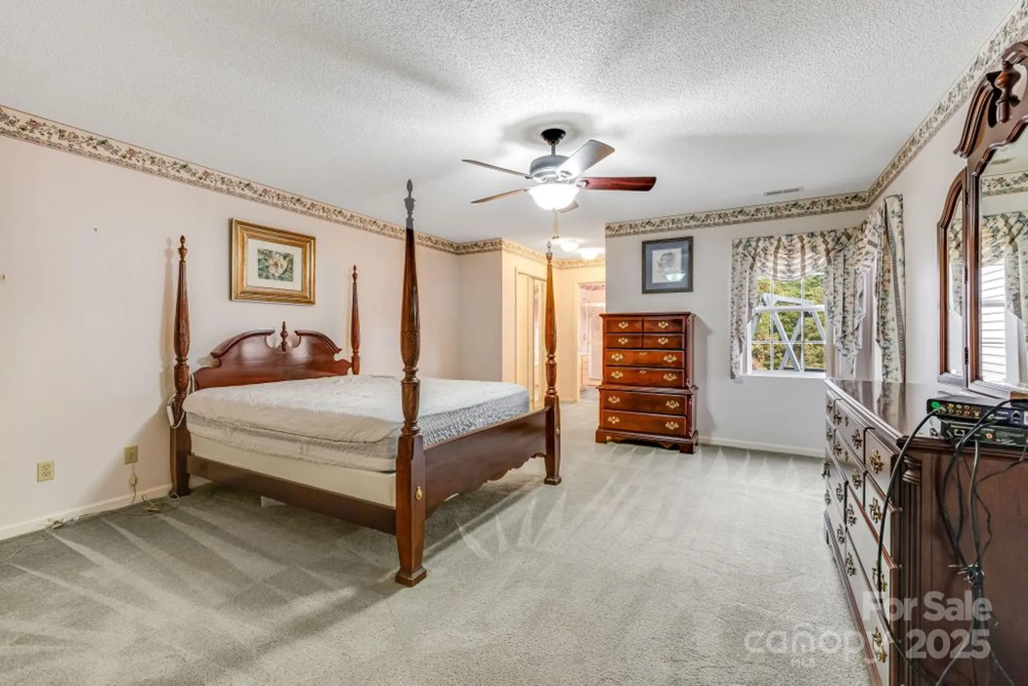 Property Slideshow image 22 of 34 | 11 heather way d, Candler, NC, 28715