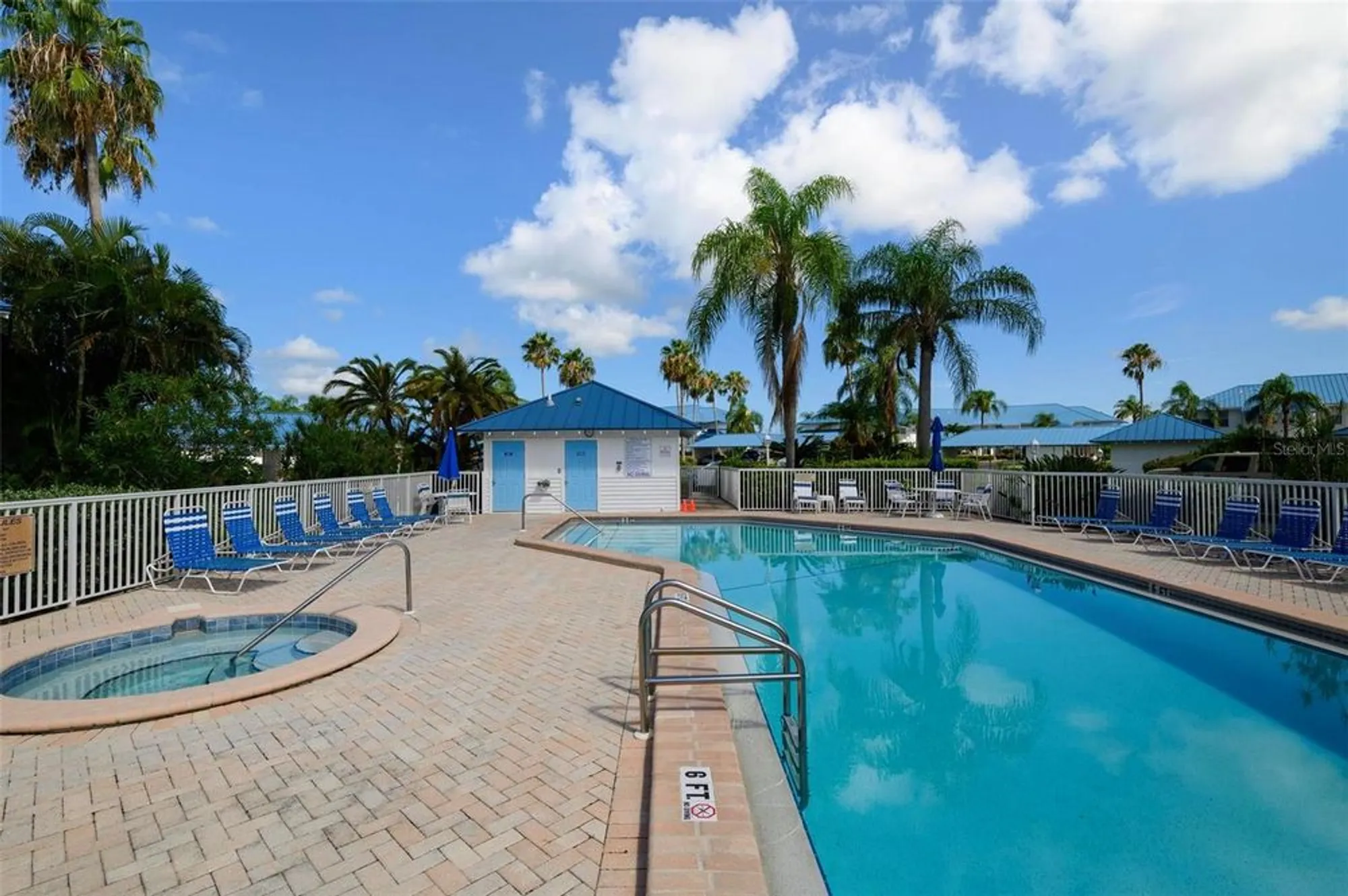 Property Slideshow image 43 of 53 | 1103 edgewater cir # 1103, Bradenton, FL, 34209