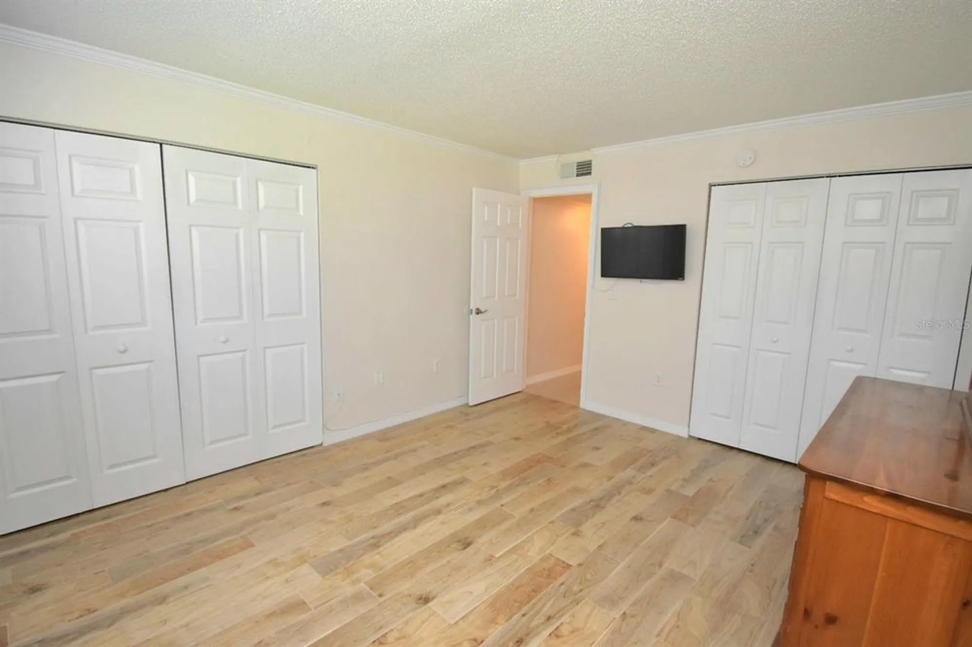 Property Slideshow image 16 of 30 | 946 virginia st apt 102, Dunedin, FL, 34698