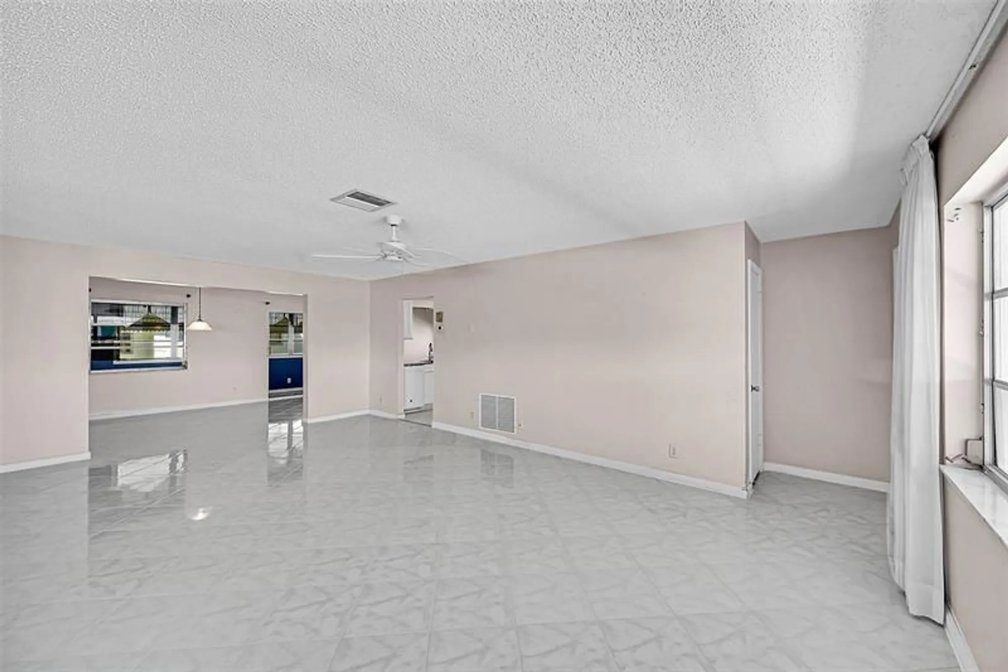 Property Slideshow image 5 of 35 | 1515 sw 21st st, Boynton Beach, FL, 33426