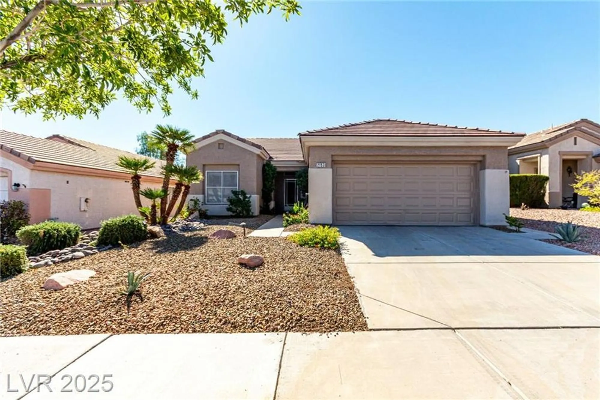 Property Slideshow image 1 of 38 | 2153 high mesa dr, Henderson, NV, 89012