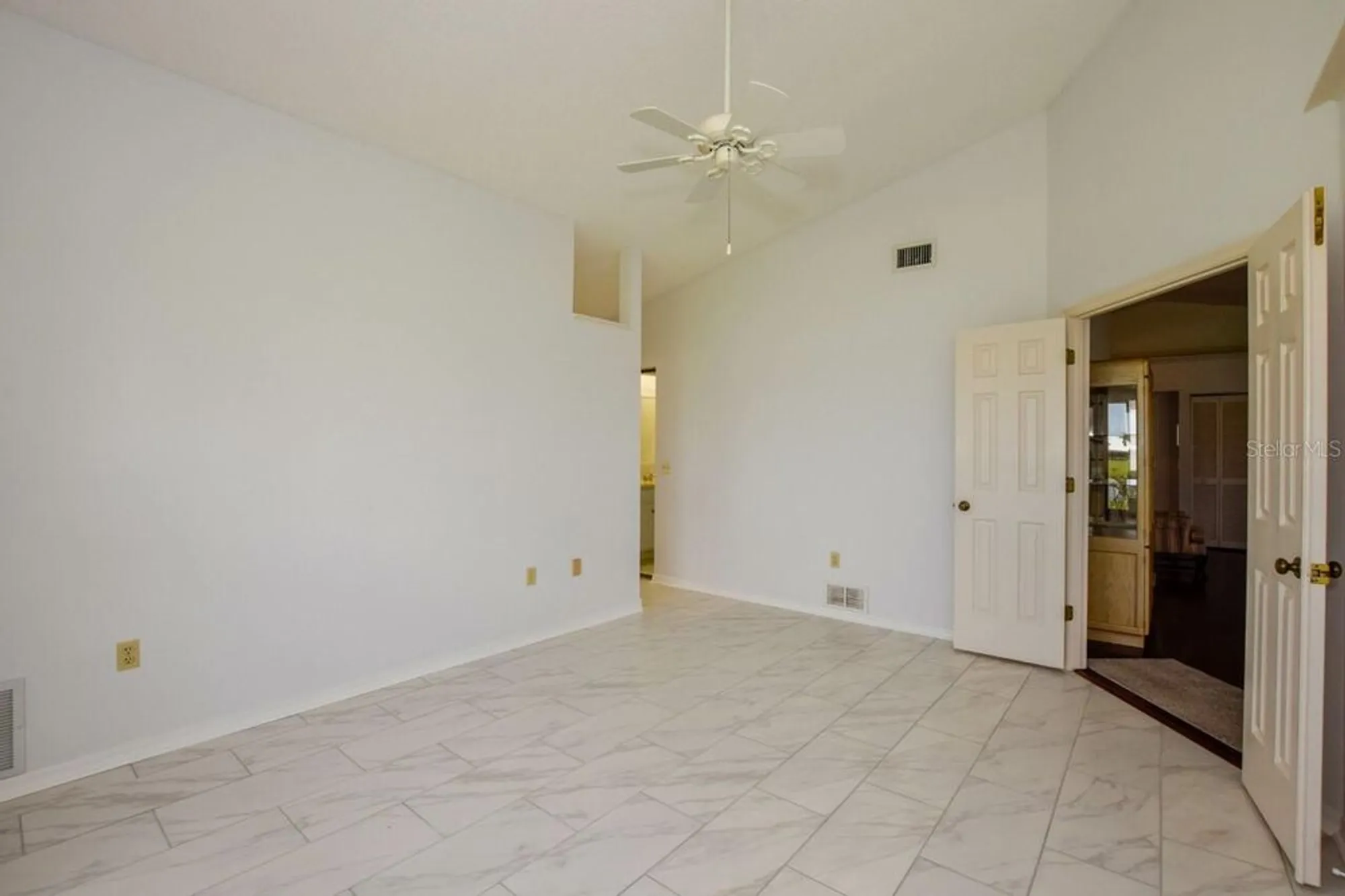 Property Slideshow image 17 of 57 | 745 harrington lake dr 30, Venice, FL, 34293