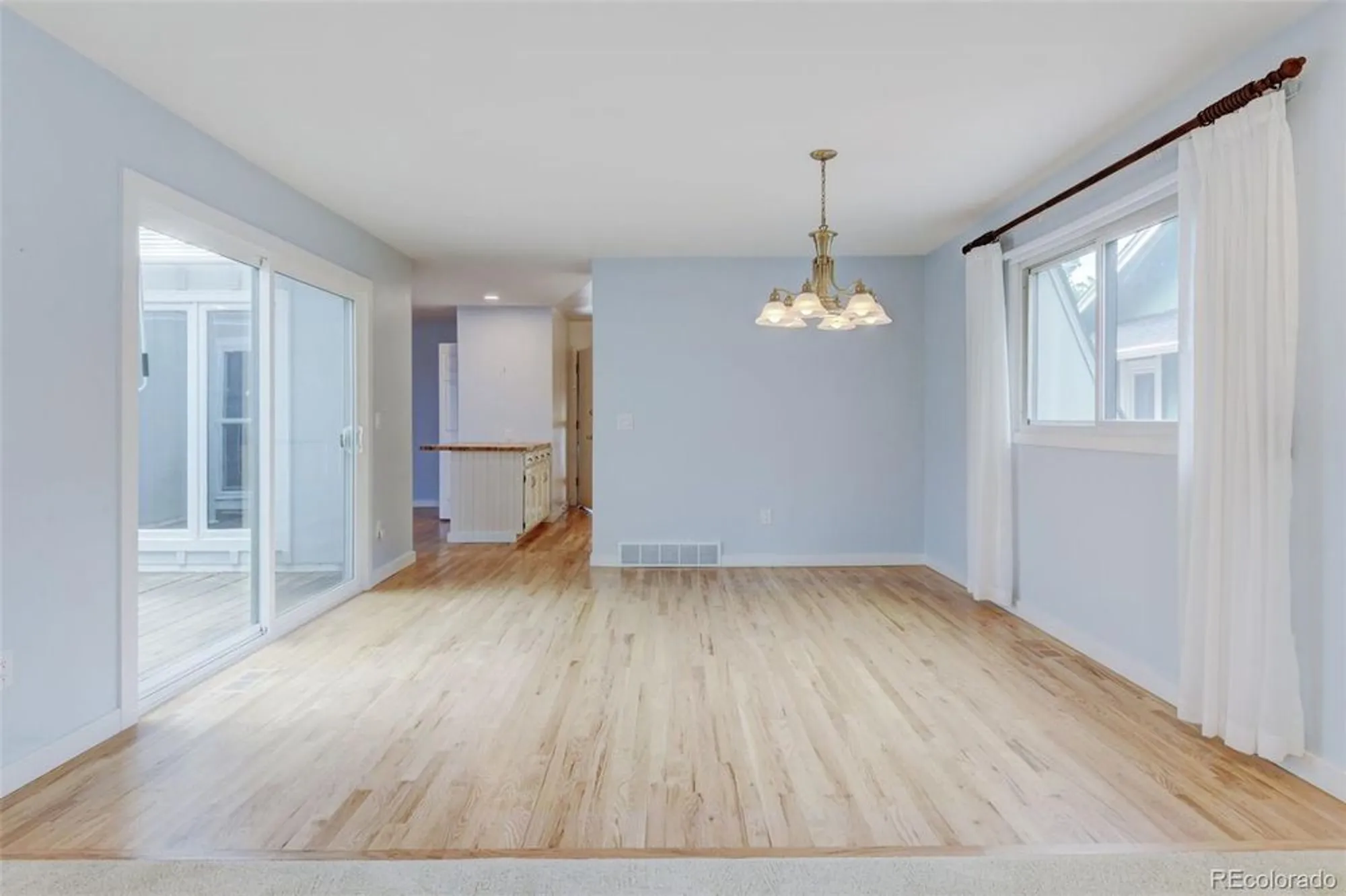 Property Slideshow image 16 of 39 | 20 scott dr, Broomfield, CO, 80020