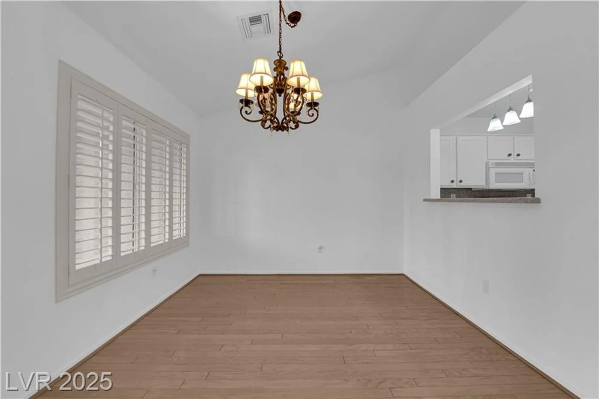 Property Slideshow image 10 of 40 | 9424 gold mountain dr, Las Vegas, NV, 89134