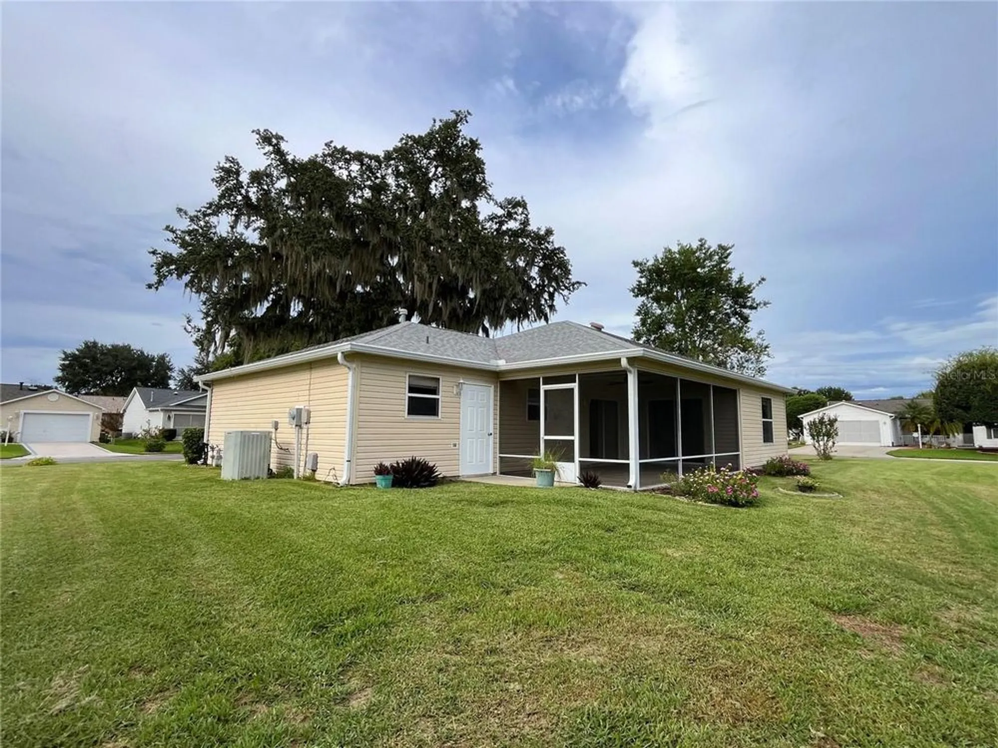 Property Slideshow image 4 of 24 | 9230 se 179th wesley st, The Villages, FL, 32162