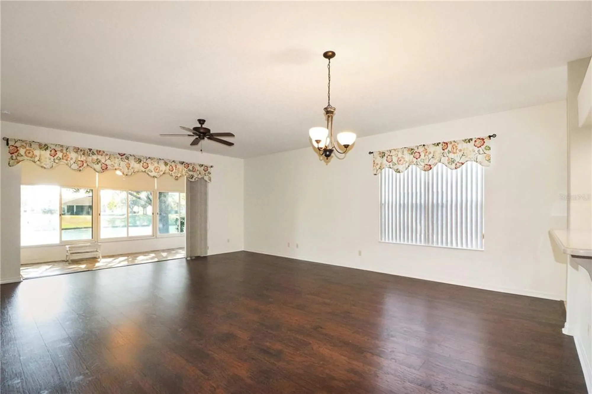 Property Slideshow image 7 of 31 | 5107 aurora dr, Leesburg, FL, 34748