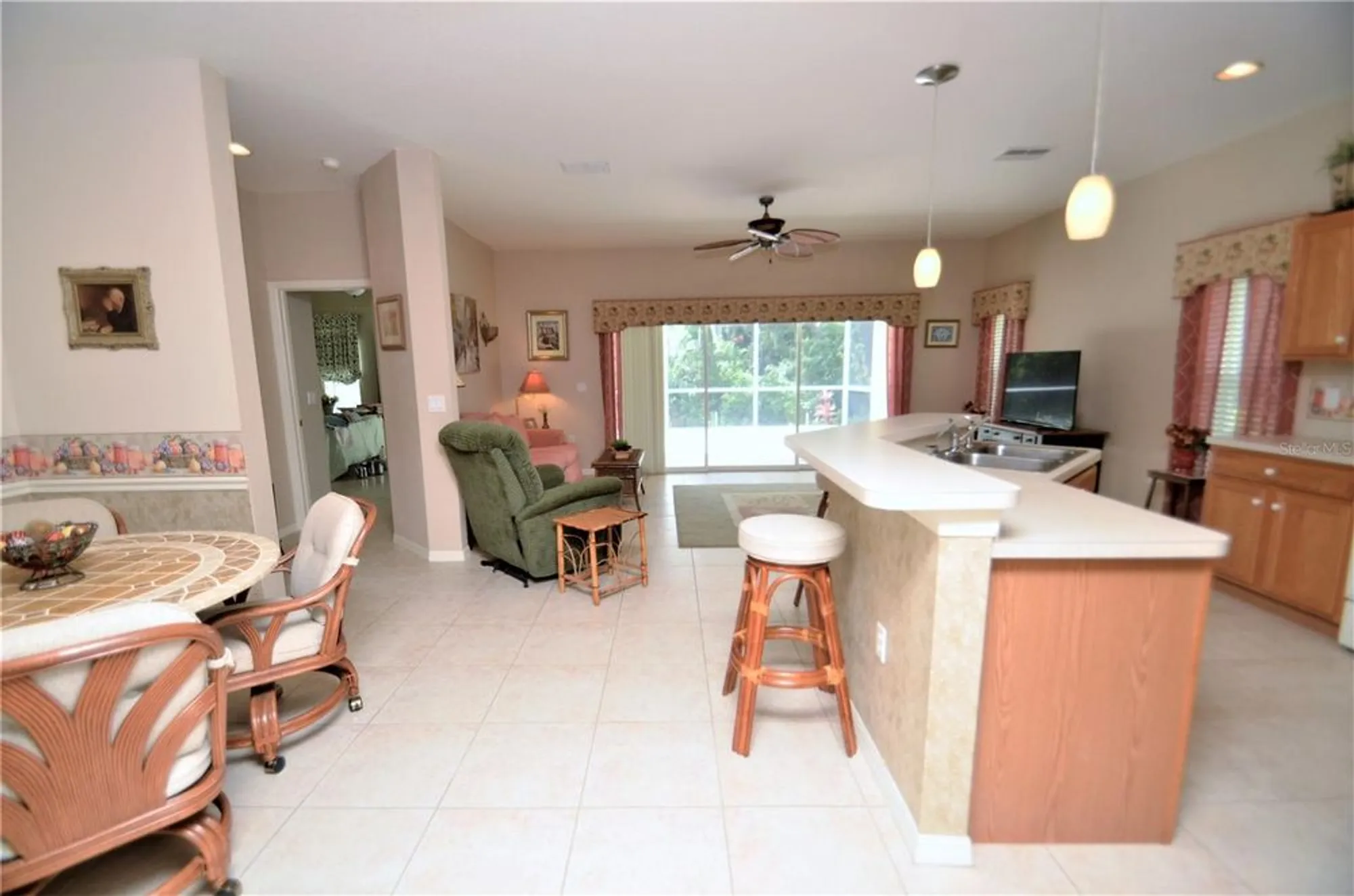 Property Slideshow image 35 of 37 | 2542 sandy hill ct, Holiday, FL, 34691