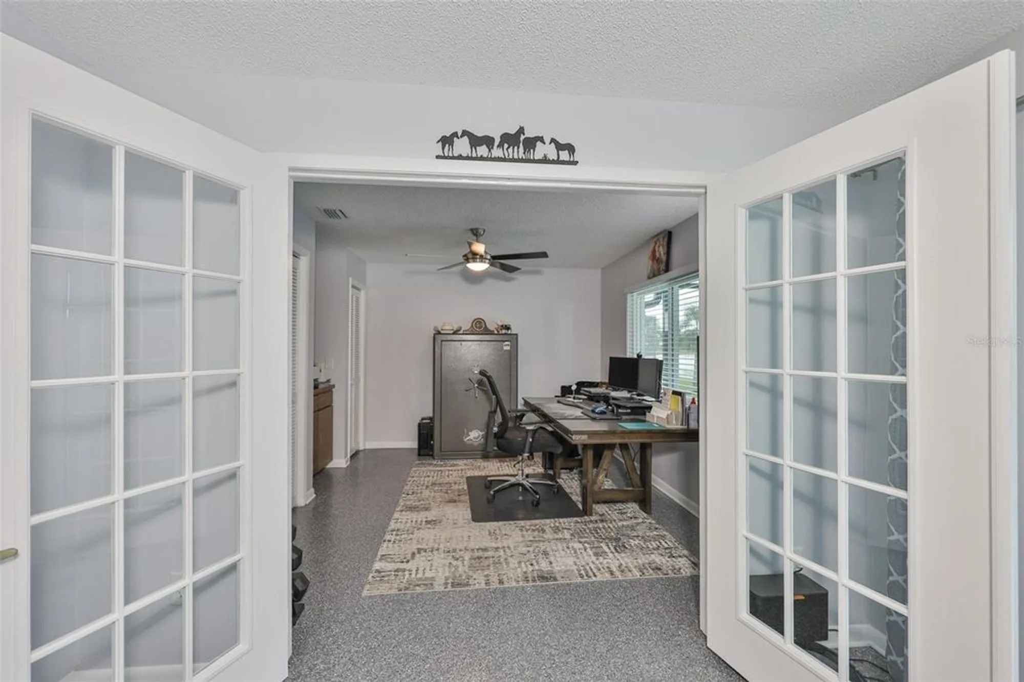 Property Slideshow image 45 of 63 | 2022 east view dr, Sun City Center, FL, 33573