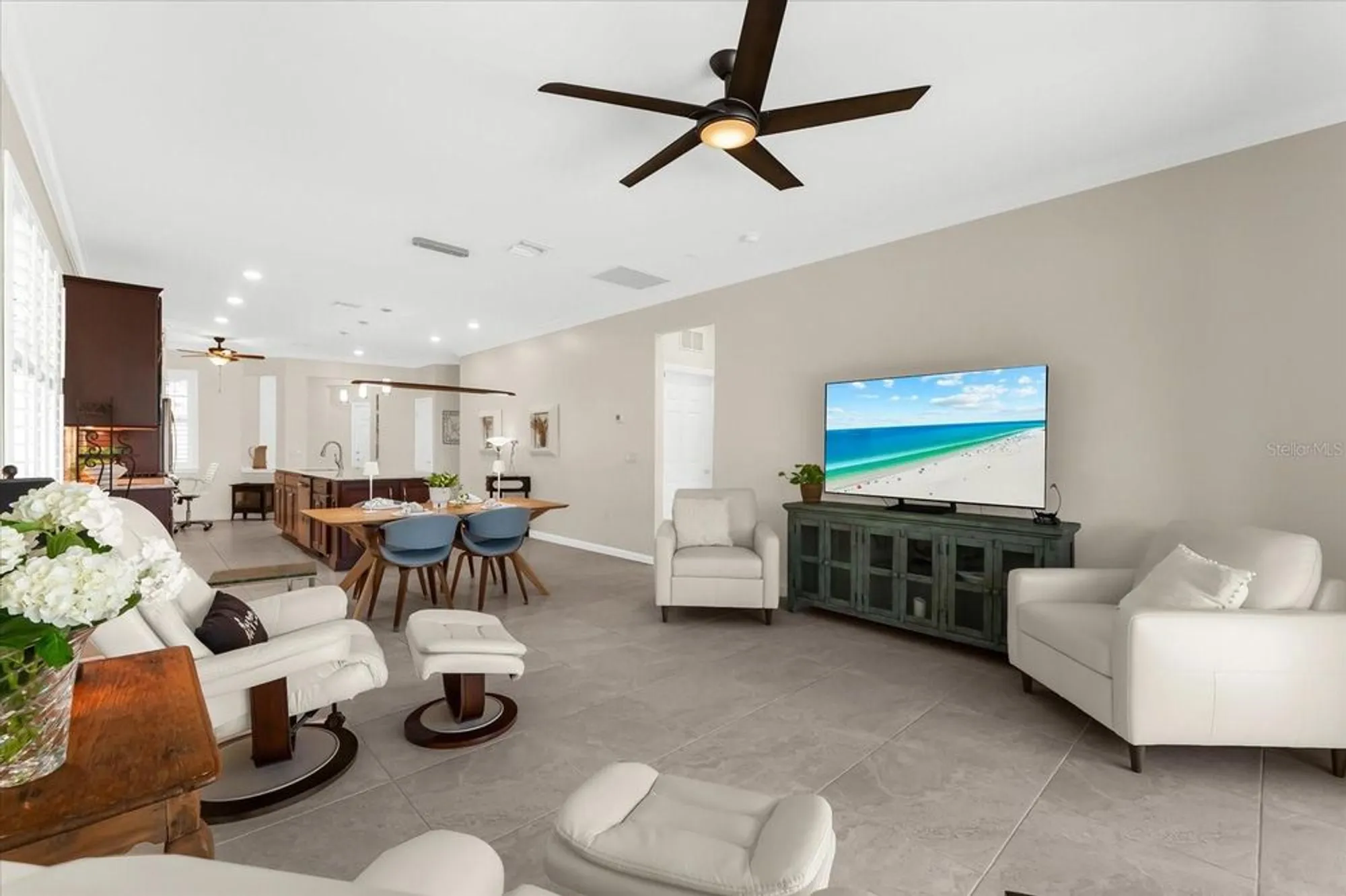 Property Slideshow image 19 of 98 | 7612 kirkland cv, Bradenton, FL, 34202