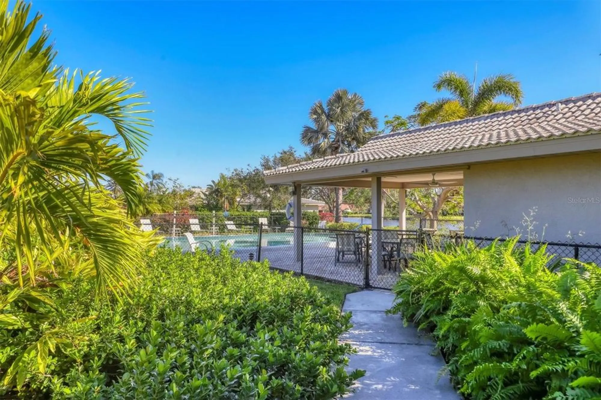 Property Slideshow image 51 of 59 | 3825 wilshire cir 1, Sarasota, FL, 34238