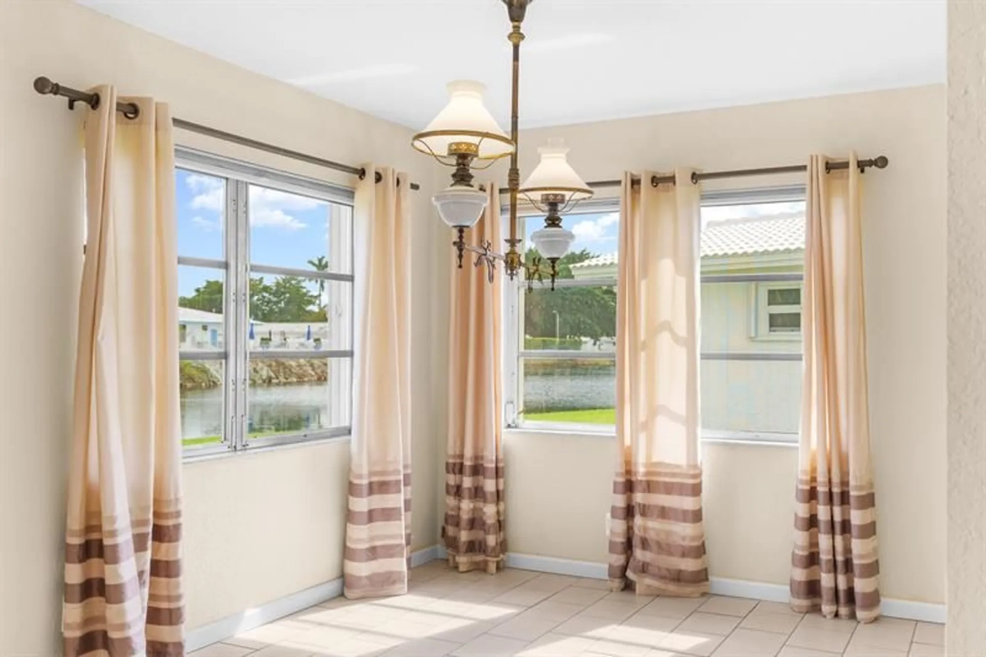 Property Slideshow image 15 of 51 | 8826 nw 13th st, Plantation, FL, 33322