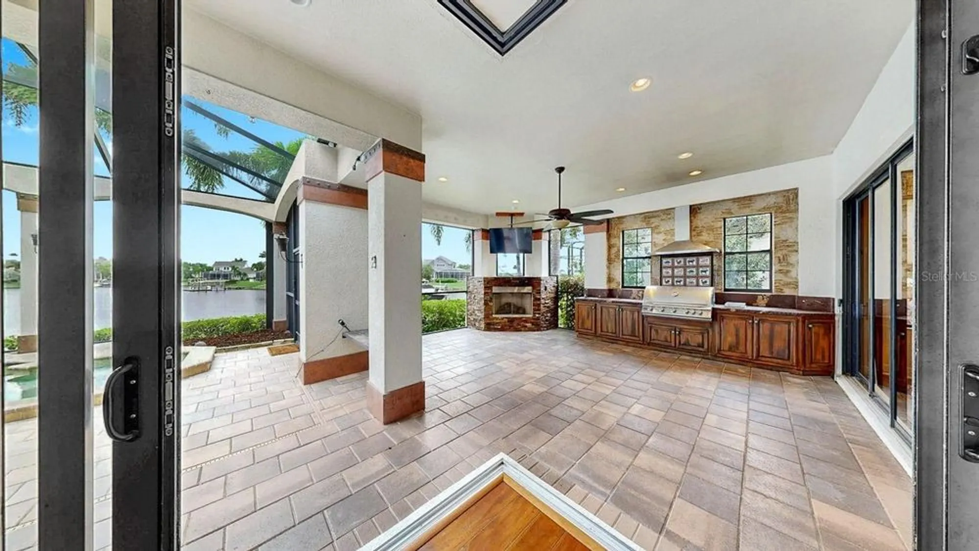 Property Slideshow image 79 of 82 | 5417 tybee island dr, Apollo Beach, FL, 33572