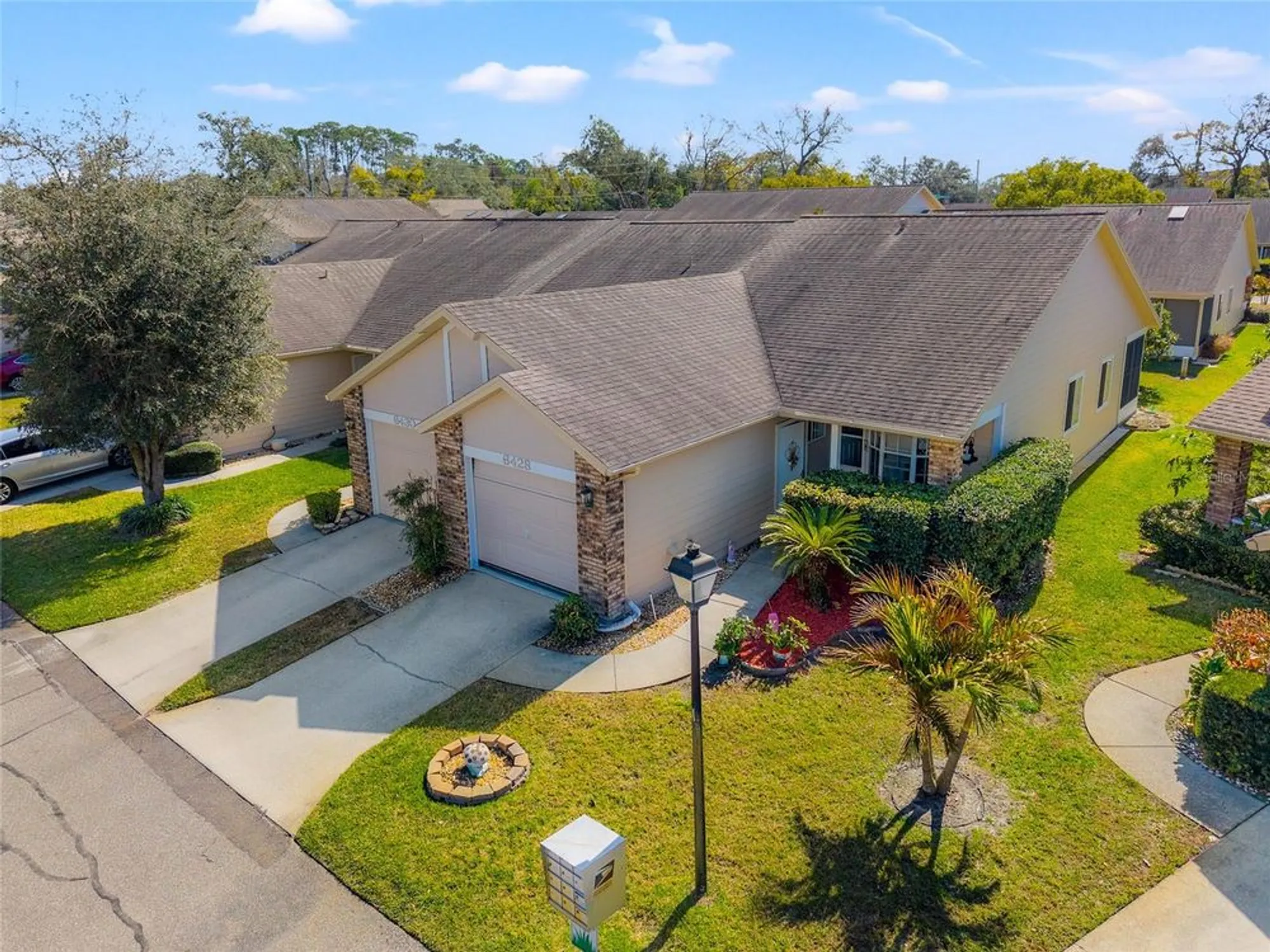 Property Slideshow image 3 of 29 | 6428 thicket trl, New Port Richey, FL, 34653